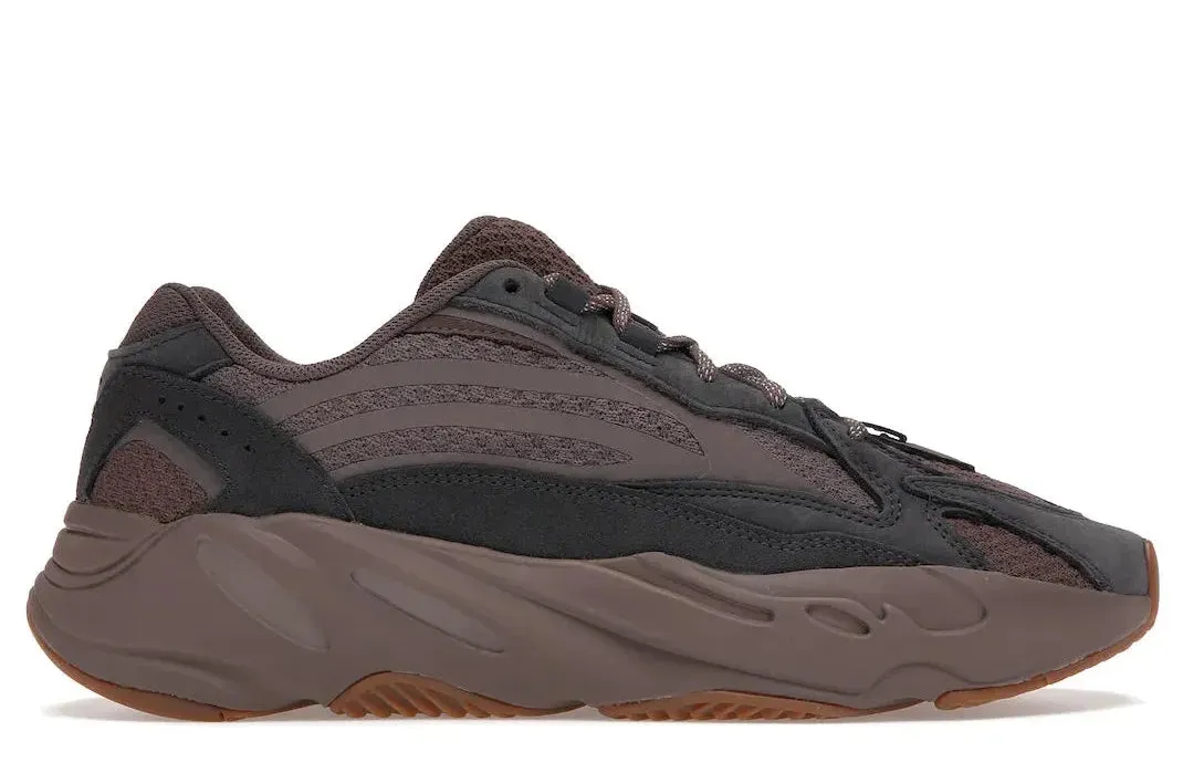 Wild Jog Holiday Outfit adidas Yeezy Boost 700 V2 Mauve