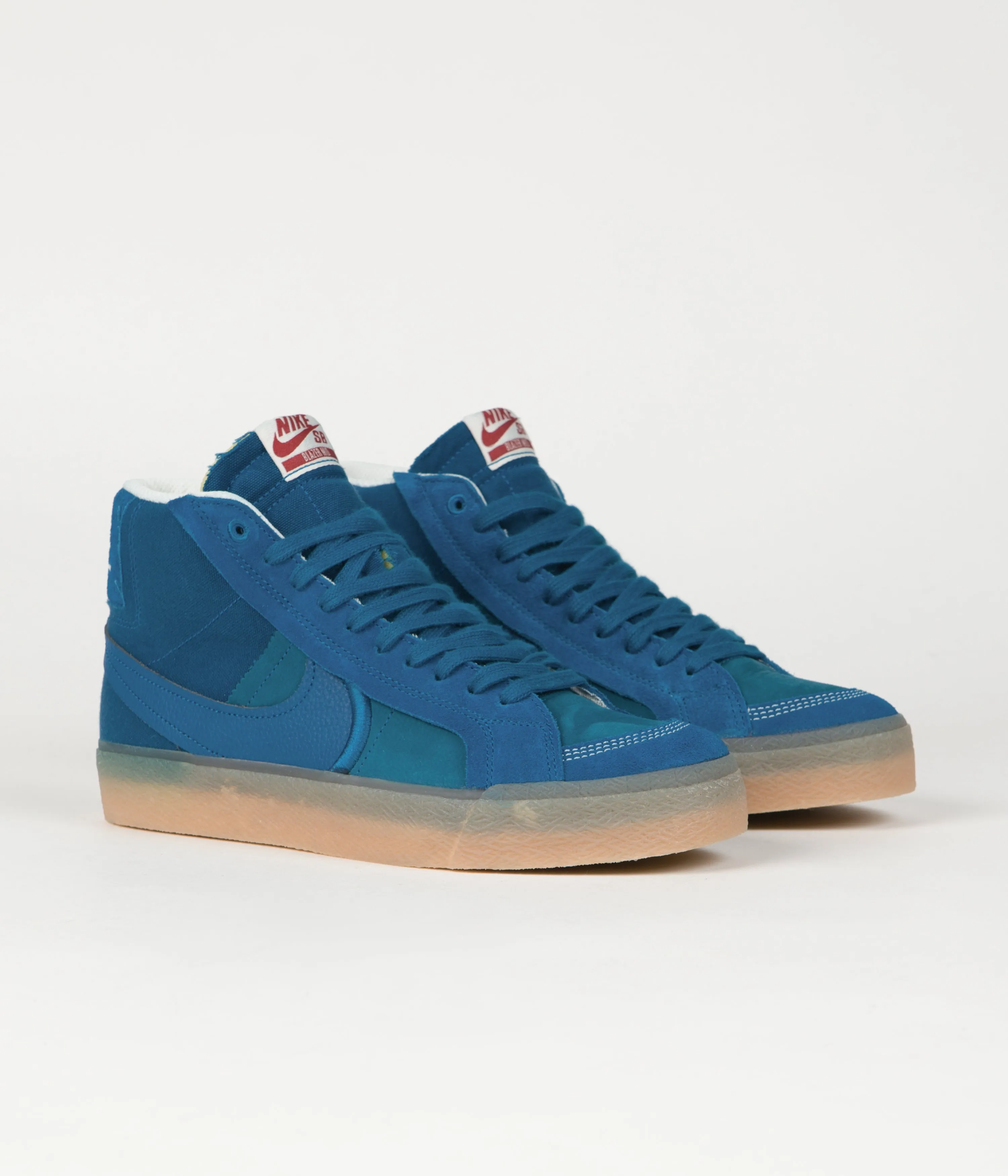 Slow Jog Nike SB Blazer Mid Premium Shoes - Green Abyss / Green Abyss - Phantom