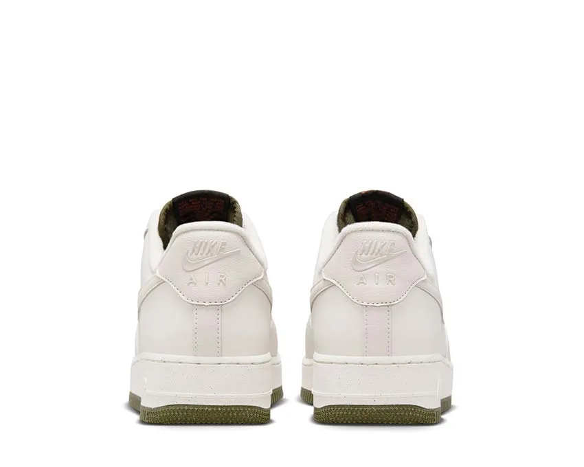 Nike Air Force 1 '07 LV8 Lightweight Sole All weather