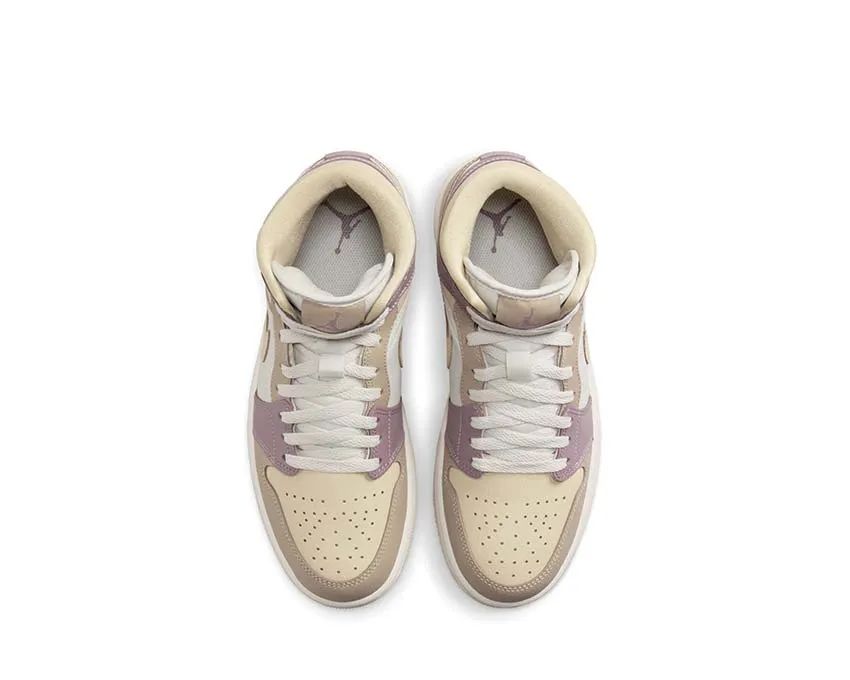 Air Jordan 1 Mid W Fashion Mood