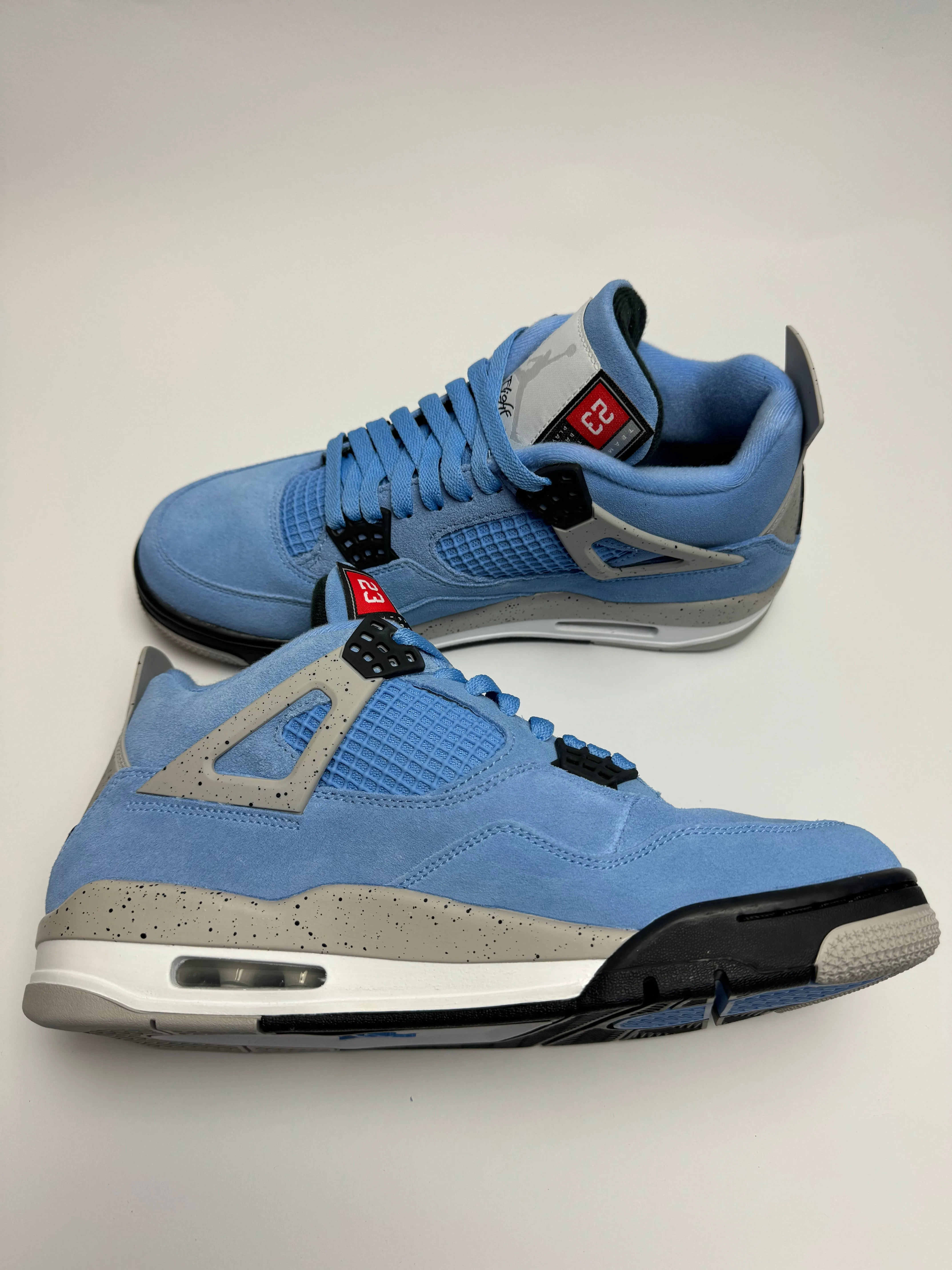 Lounge Wear Air Jordan 4 "University Blue"