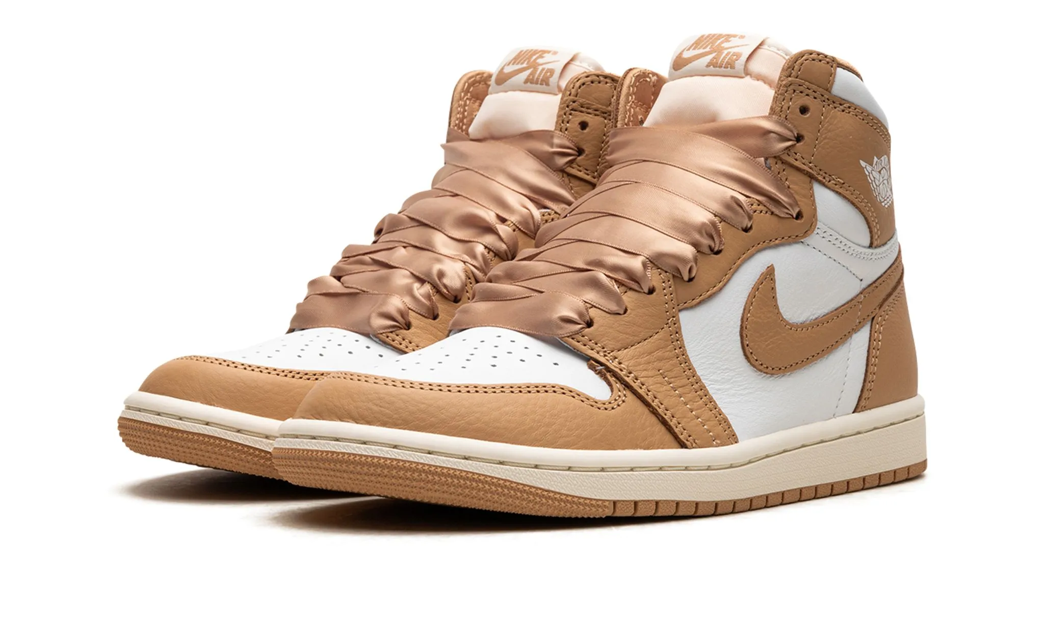 Road Fit Zipper Closure Air Jordan 1 Retro High OG Praline WMNS