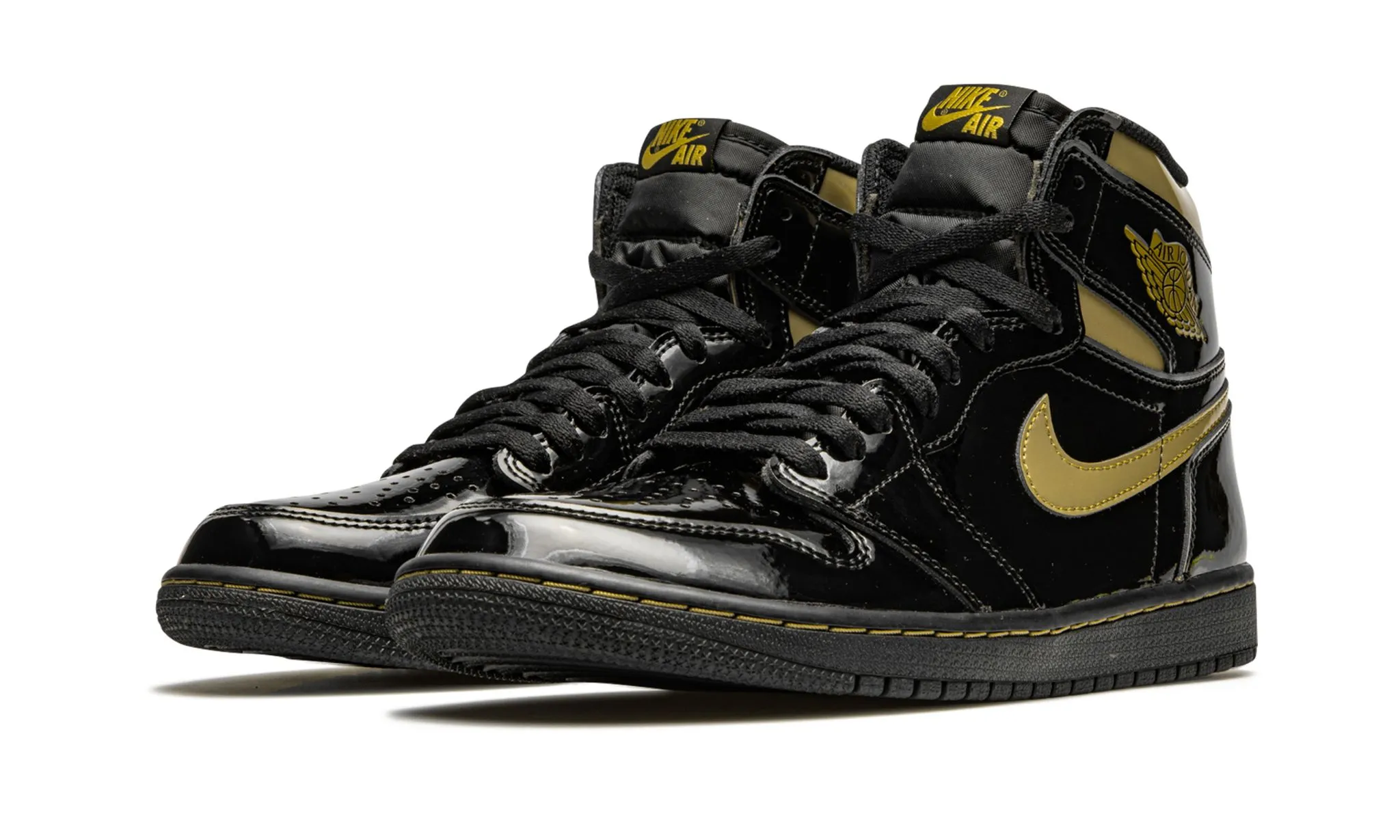 Bold Look Air Jordan 1 High Black Metallic Gold