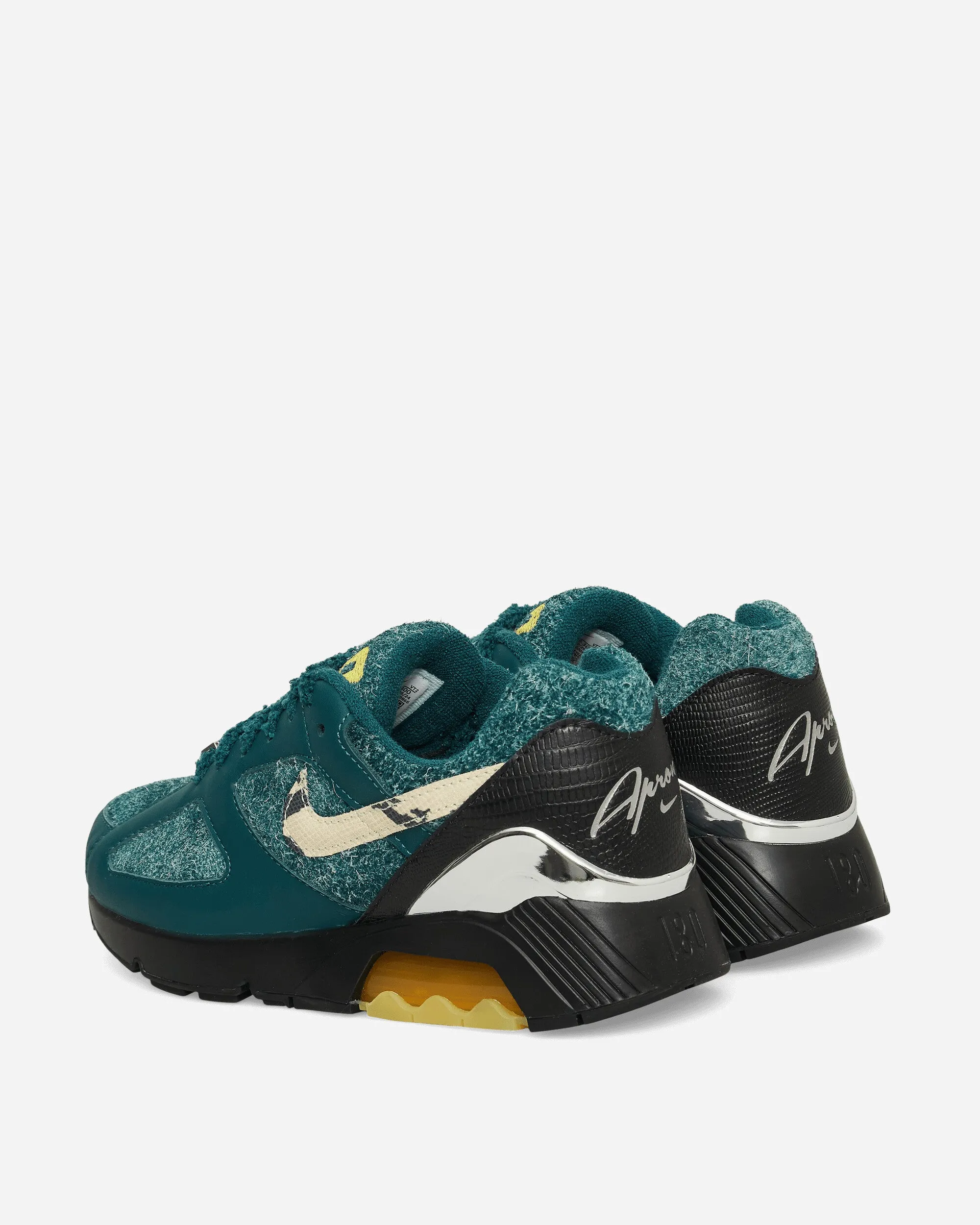Comfort Step Apron Records Air 180 Sneakers Vortex