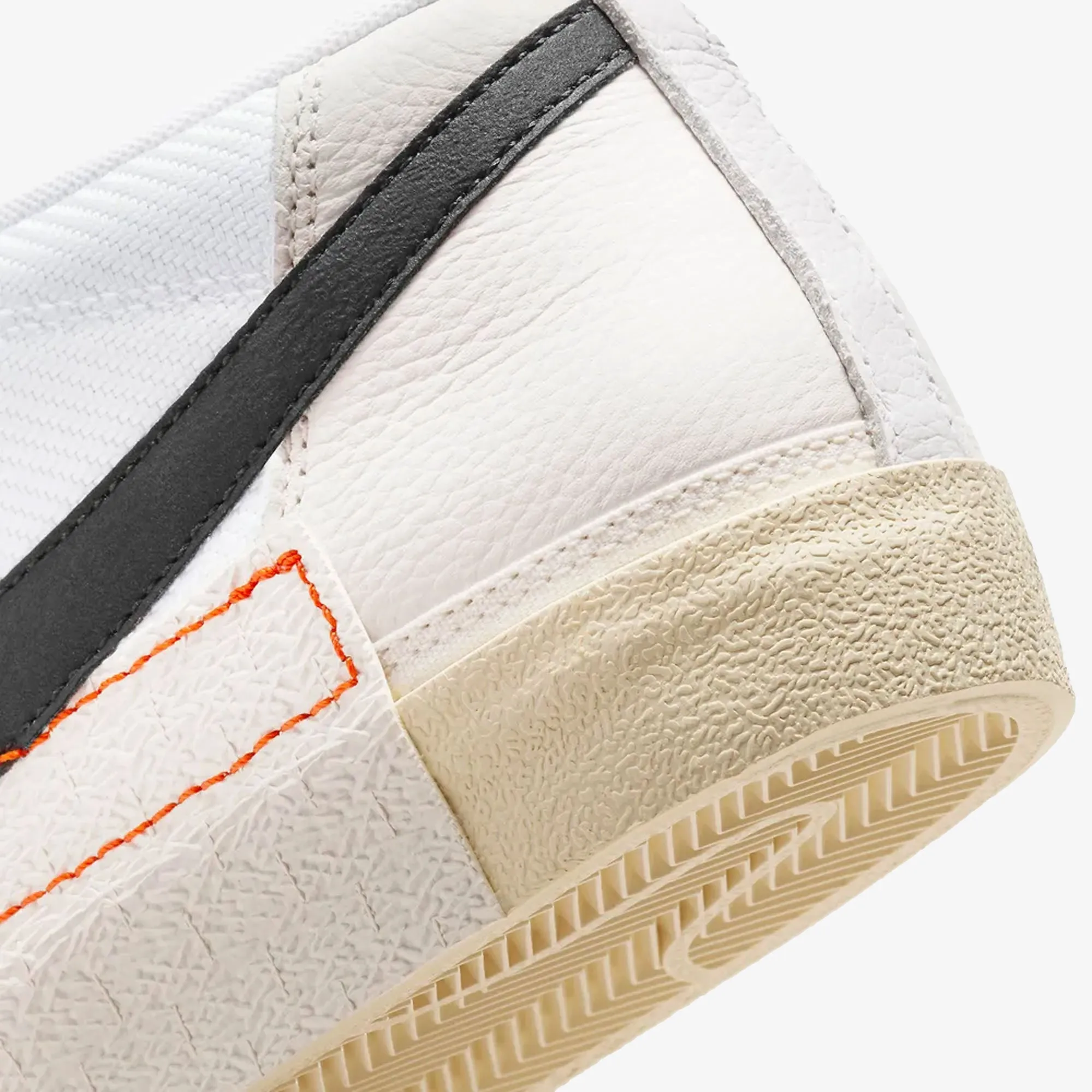 NIKE | BLAZER LOW PRO CLUB { WHITE/BLACK-BEACH-SUMMIT WHITE Pool Ready Hot Pick