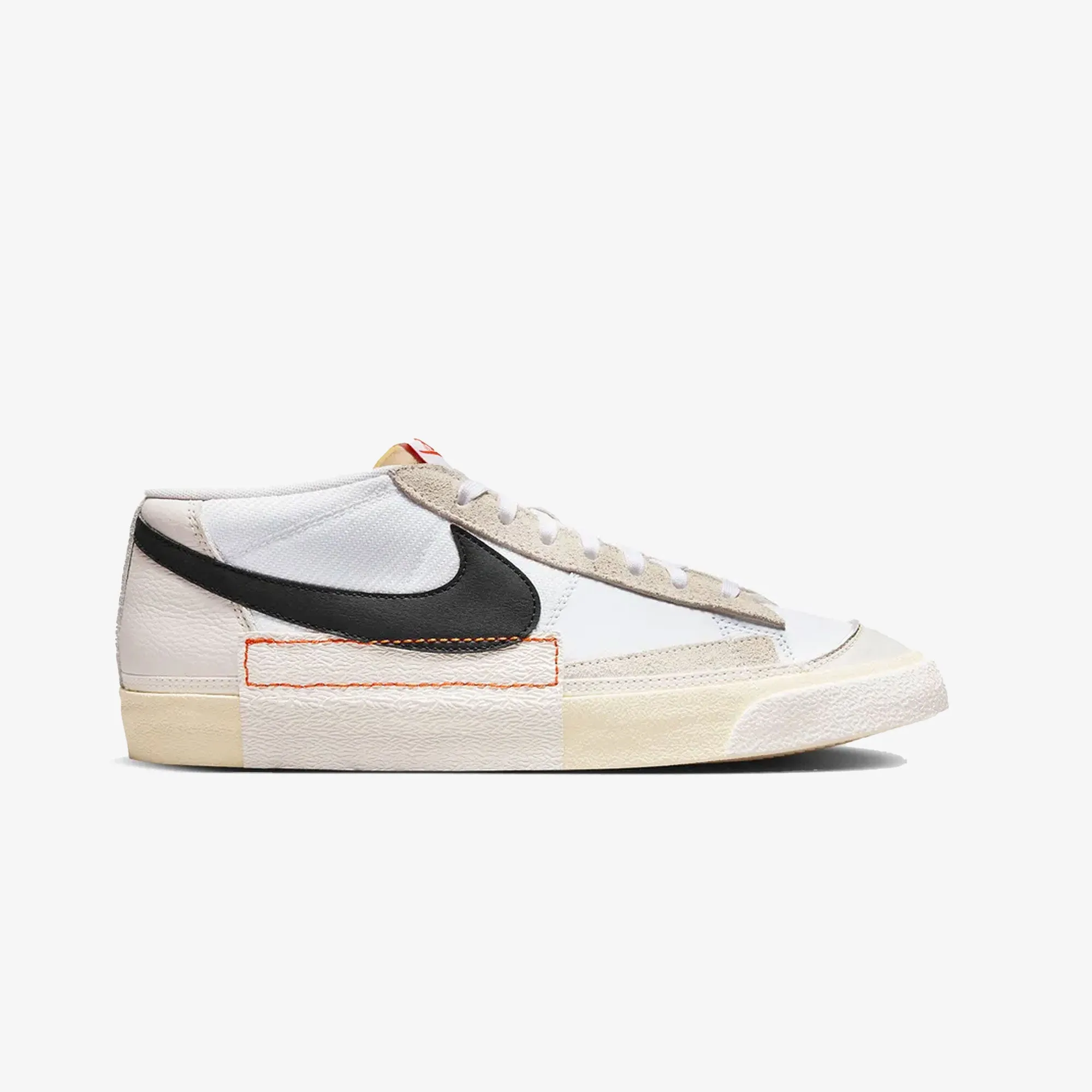 NIKE | BLAZER LOW PRO CLUB { WHITE/BLACK-BEACH-SUMMIT WHITE Body Balance