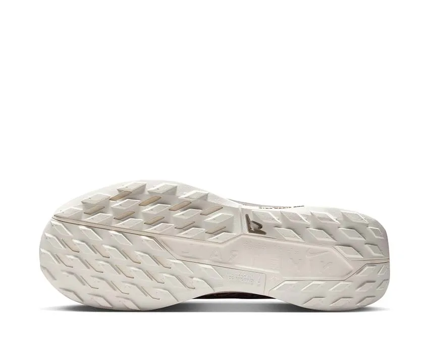 breathable running shoes Torsion control Nike ReactX Pegasus Trail 5 GTX SP "Light Bone"