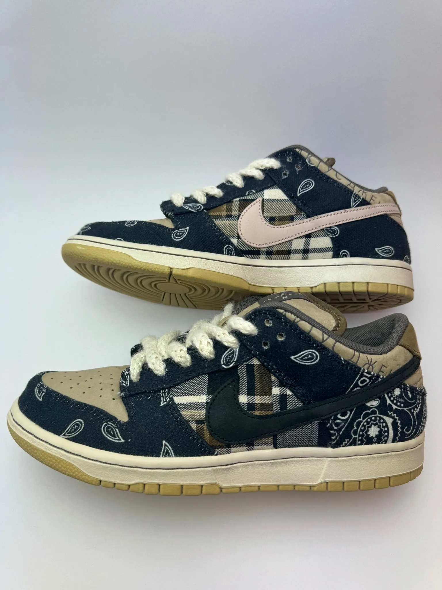 Zip   Up Tide Jog Nike SB Dunk Low "Travis Scott"