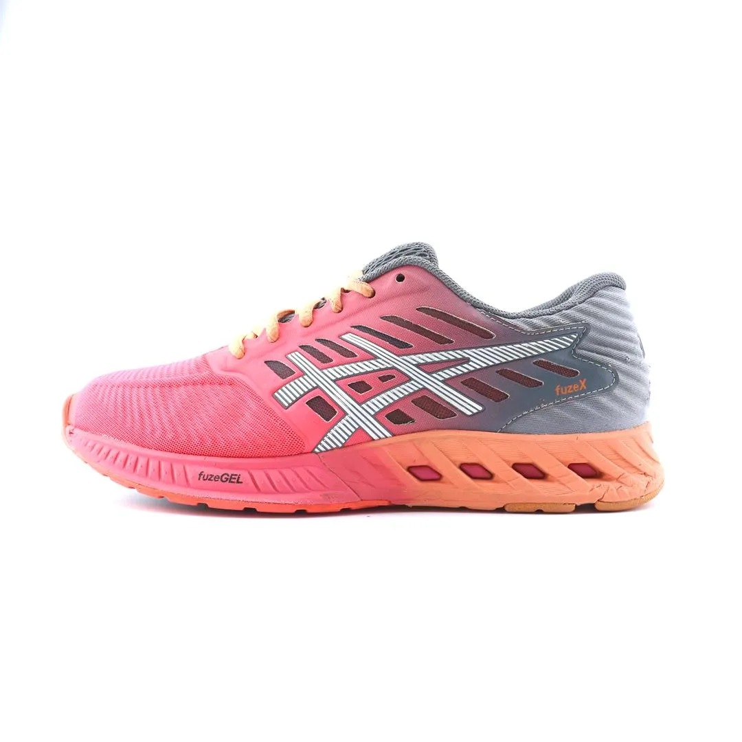Mom Fit ASICS FUZEX
