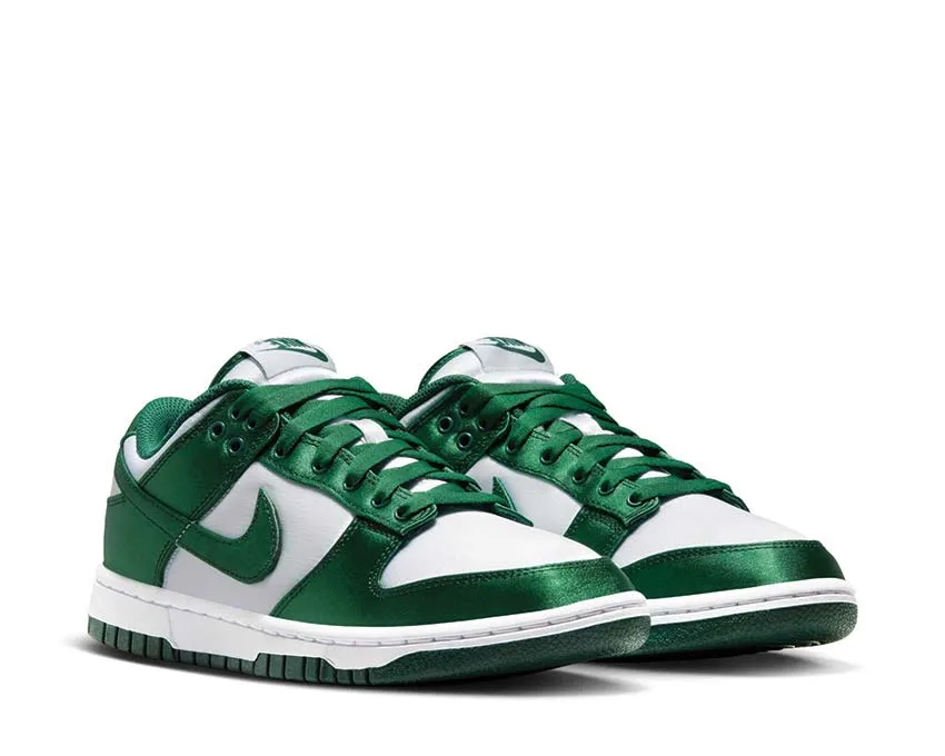 Heel Design Nike Dunk Low