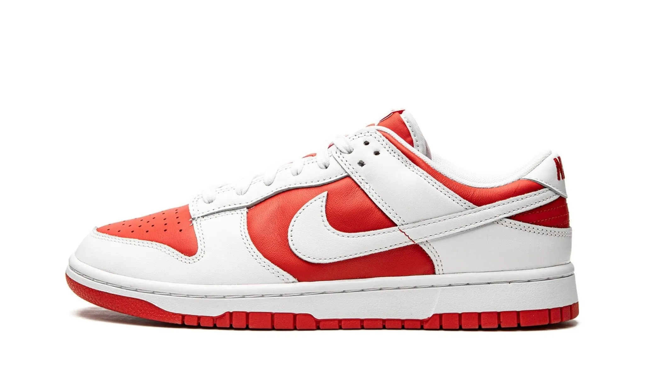 Easy Movement Nike Dunk Low "University Red 2021"
