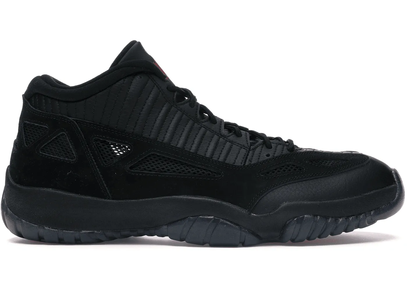 Supportive Design Skip Hike Jordan 11 Retro Low IE Referee (2015)
