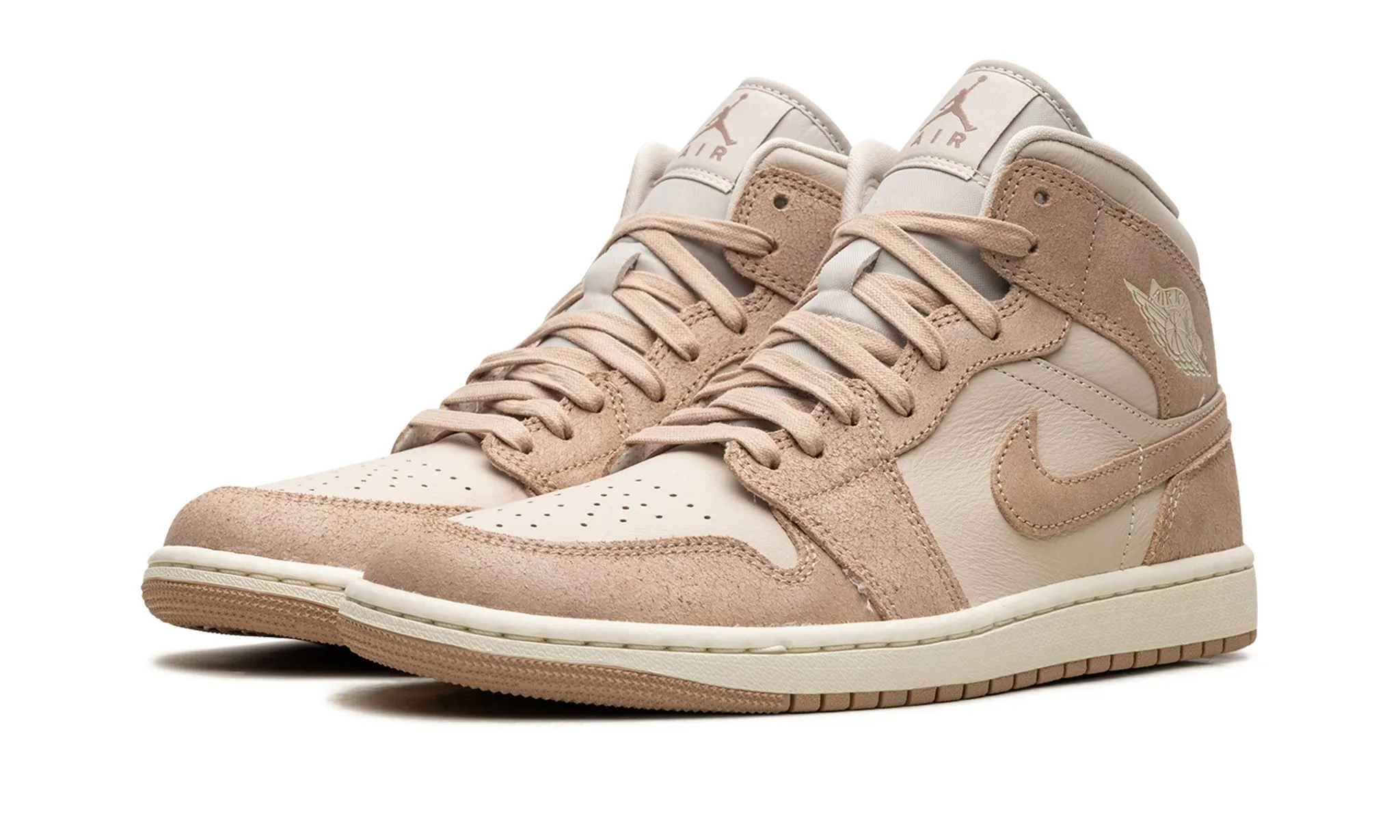 Wmns Air Jordan 1 Mid SE 'Legend Light Brown' Comfort Technology