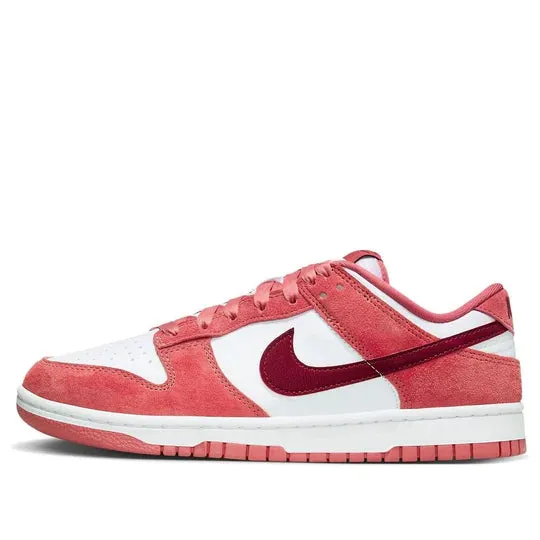 Nike Dunk Low "Valentine's Day" Women's (2024) Practical Fit