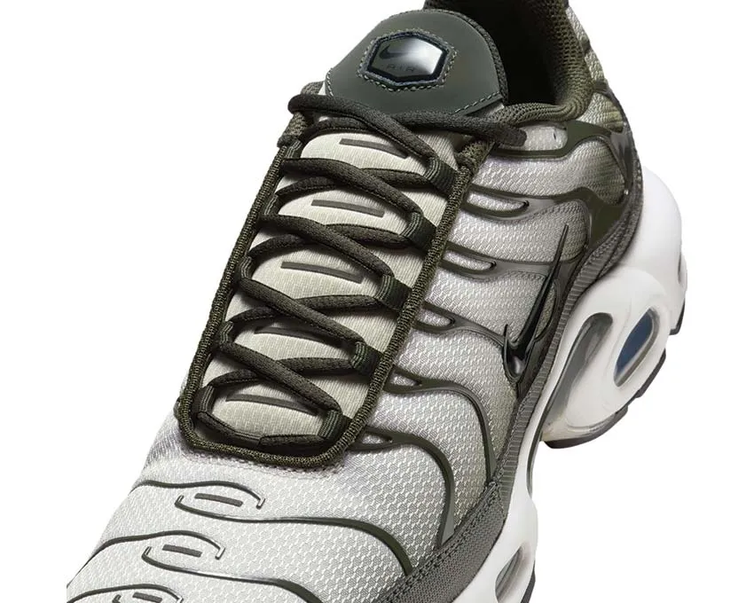 Quick Transition Nike Air Max Plus "Sequoia"