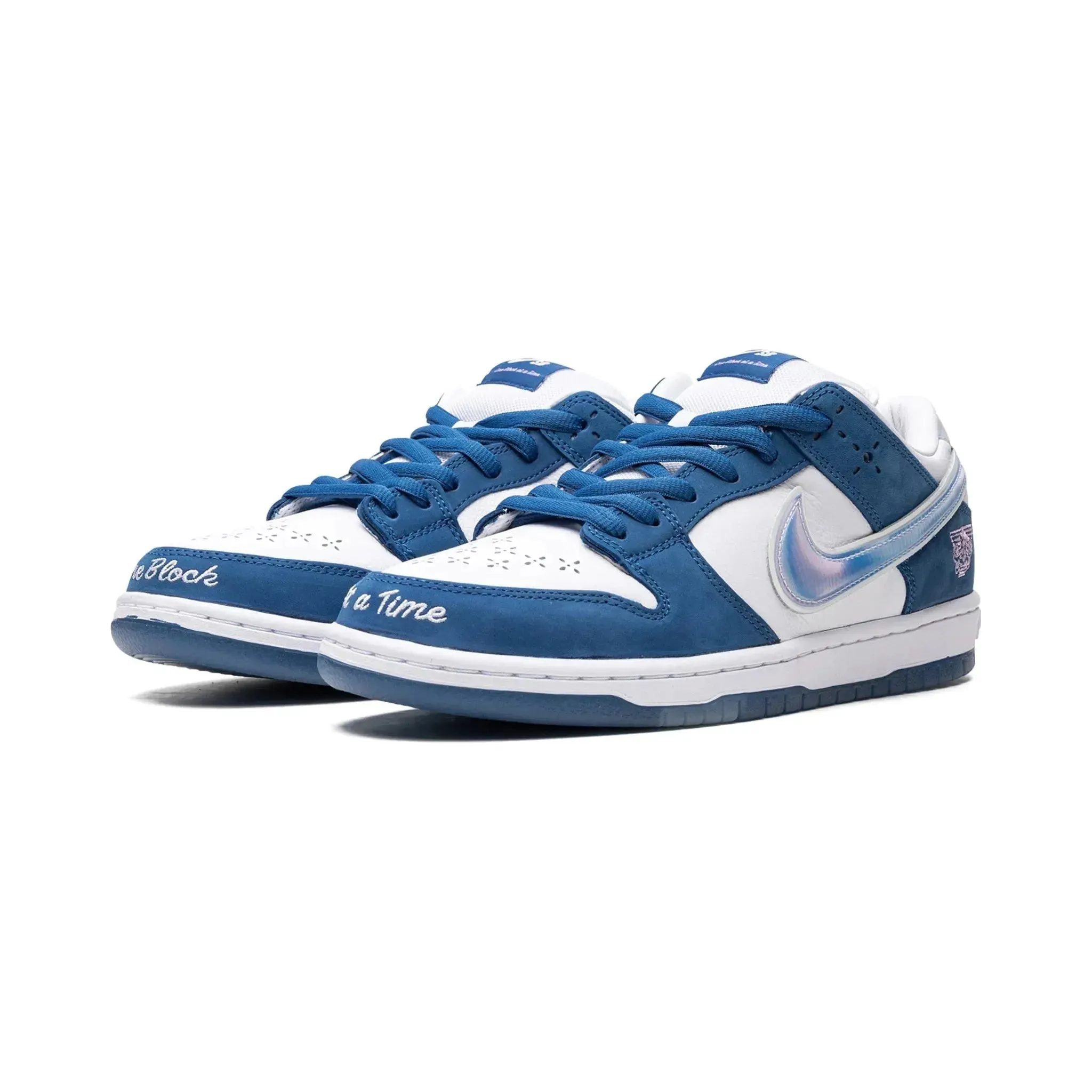Nike DUNK LOW SB "Born x Raised" Energy Core Style Base