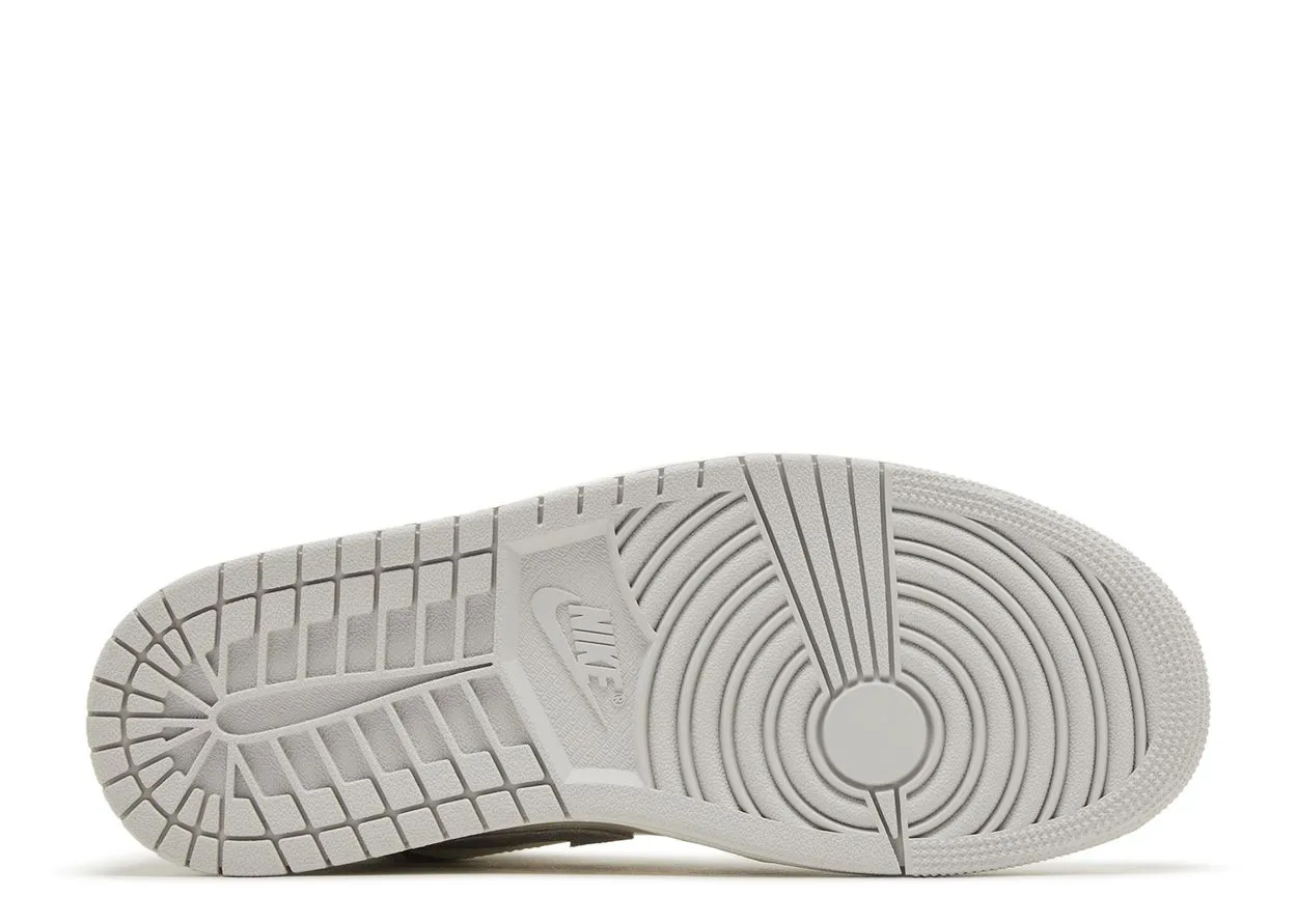 Versatile Comfort Air Jordan 1 Mid SE Neutral Grey Sail