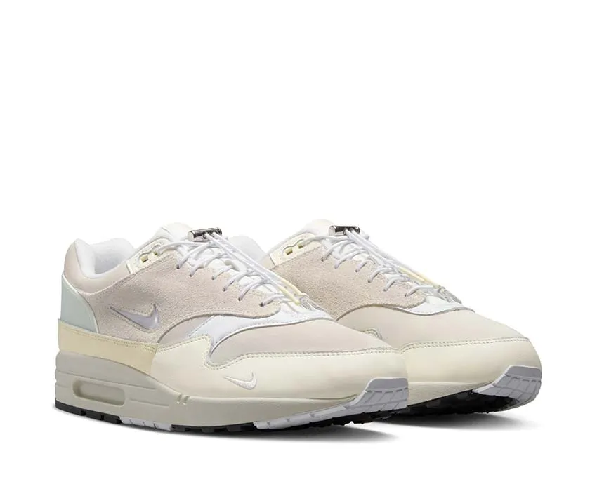 Nike Air Max 1 Premium "Hangul Day" Moisture control