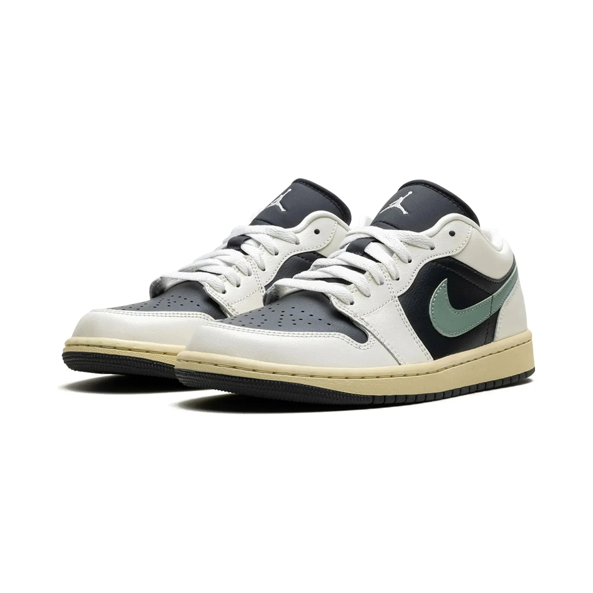 AIR JORDAN 1 LOW WMNS"Jade Smoke" Chic Fit