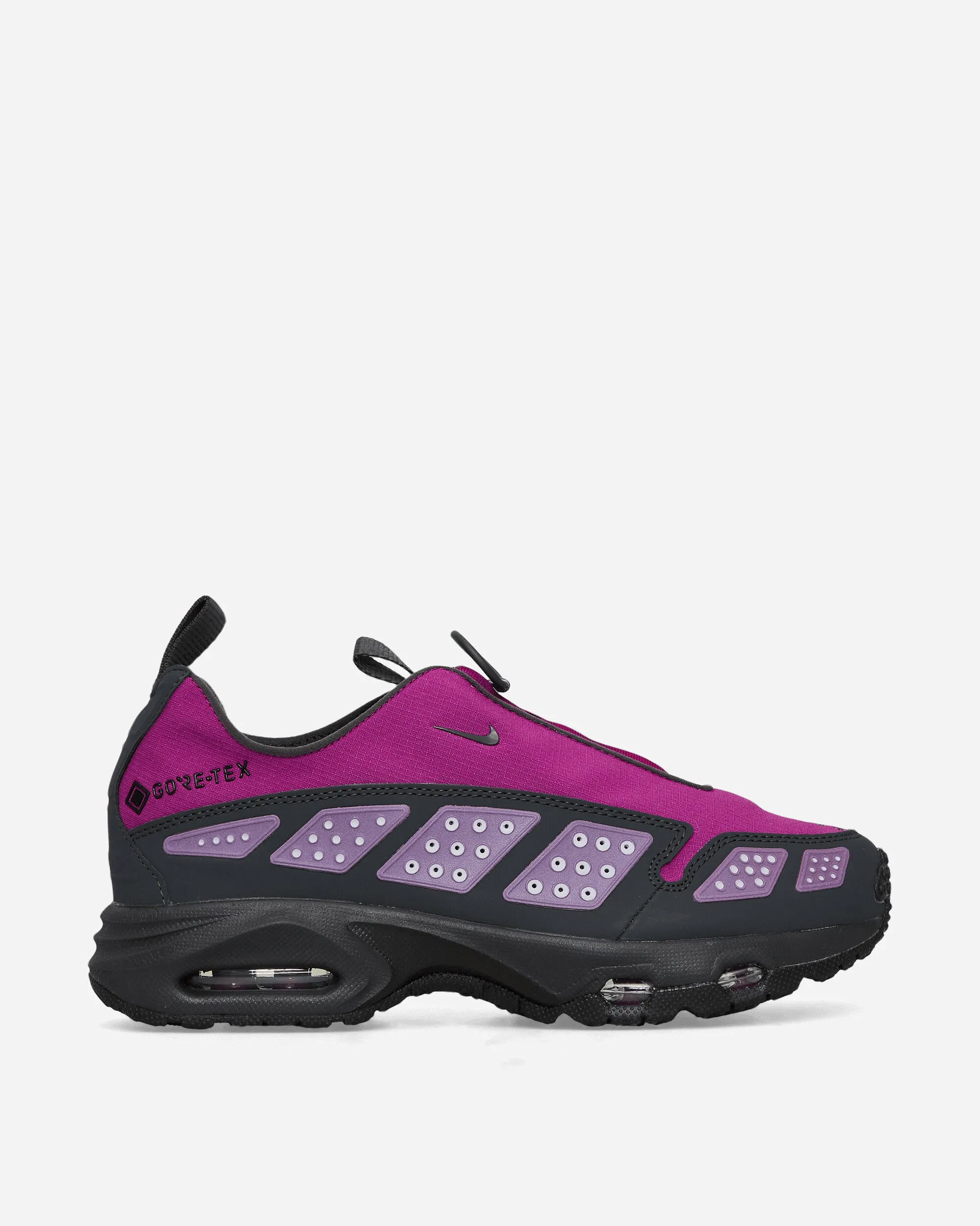 Wide Path Women's Air Max SNDR GORE-TEX Sneakers Bold Berry / Dark Smoke Grey