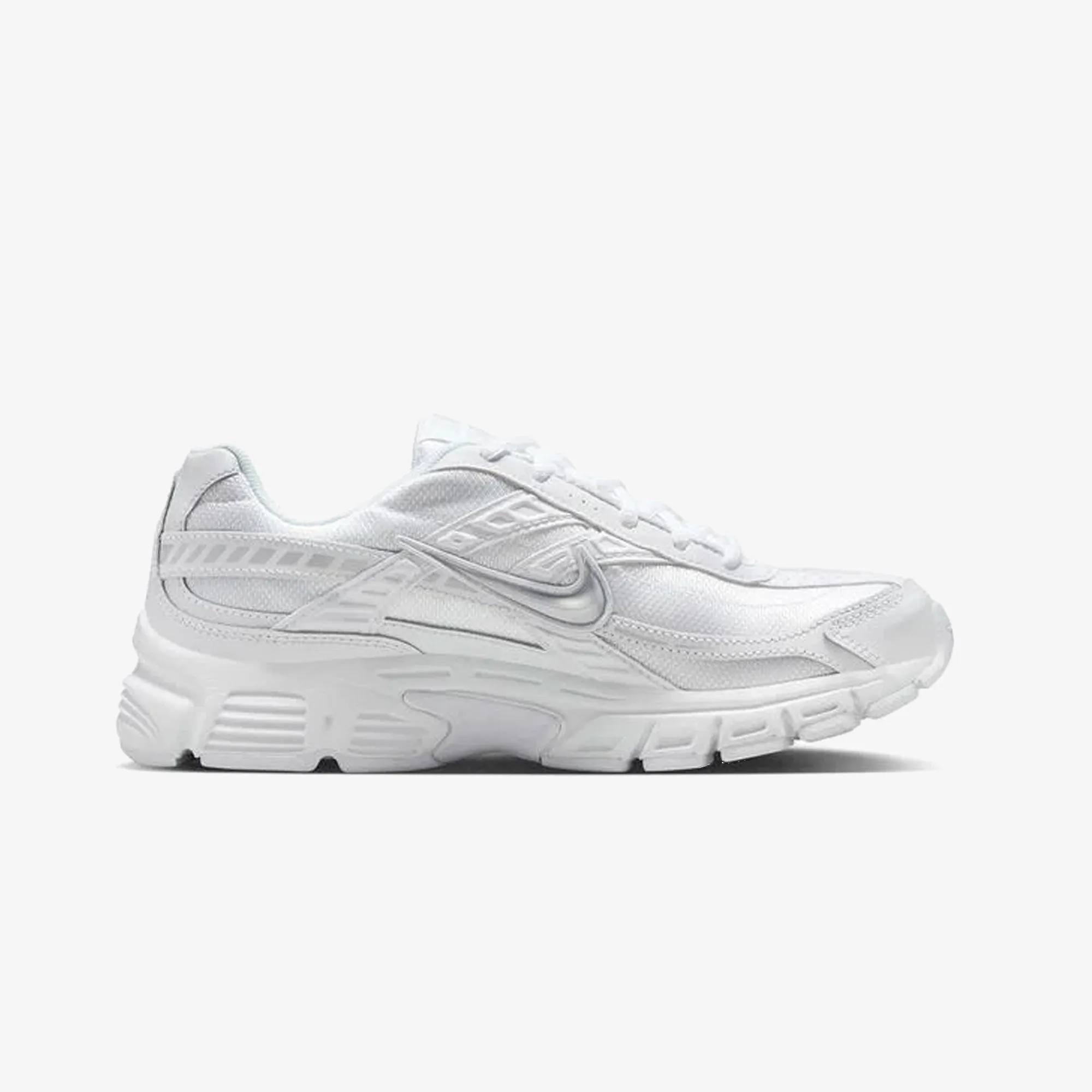 Runway Glow NIKE | INITIATOR { WHITE/METALLIC SILVER-PHOTON DUST