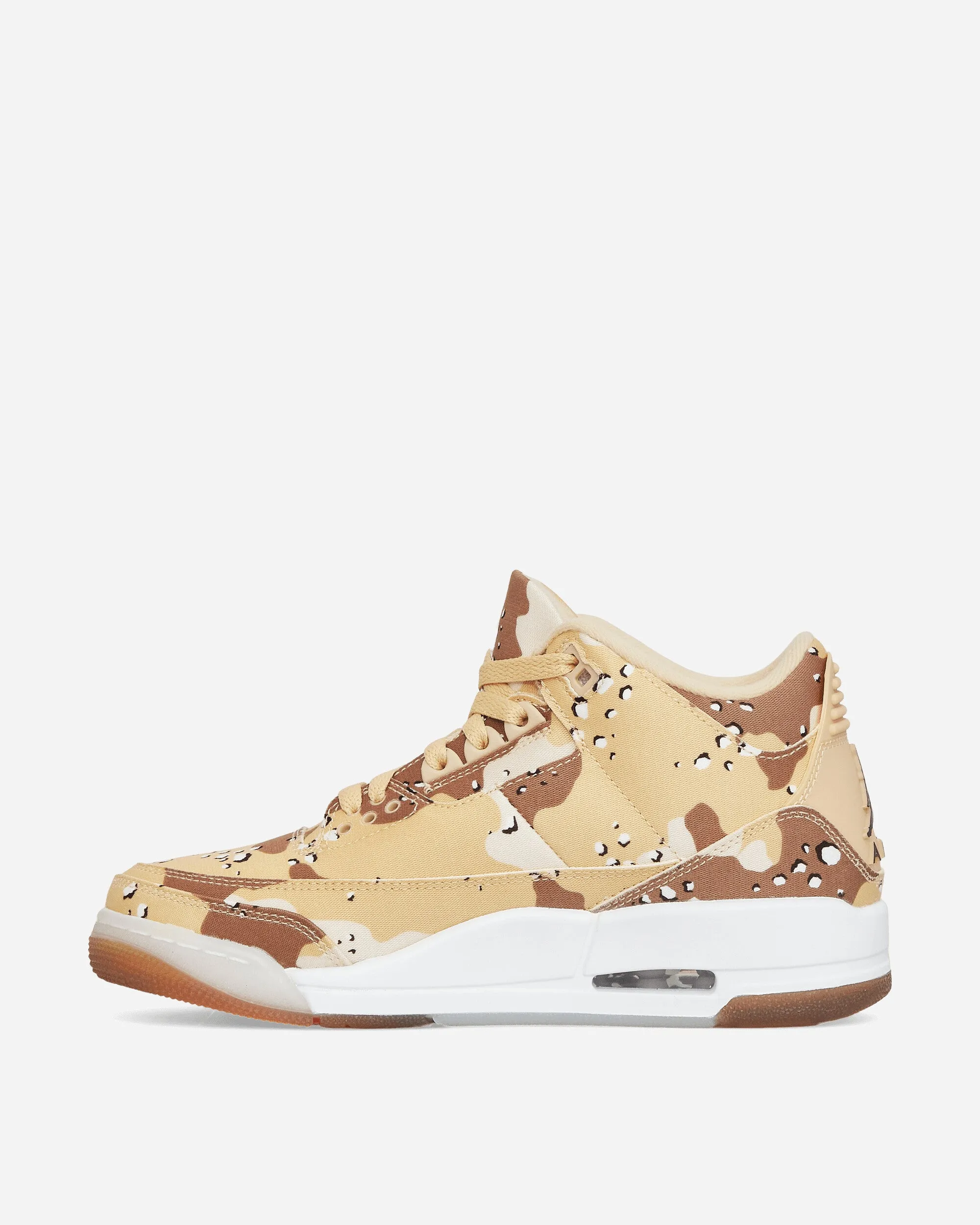 Court Grip Clear Glow Women's Air Jordan 3 Retro Sneakers Dark Driftwood / Sail