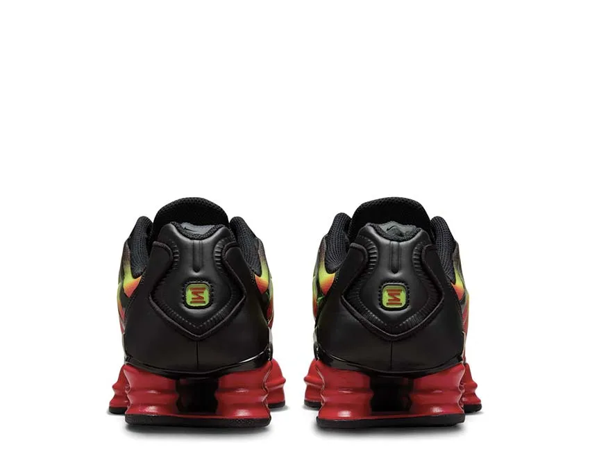 moisture - wicking tops cool - down shoes NIke Shox TL W