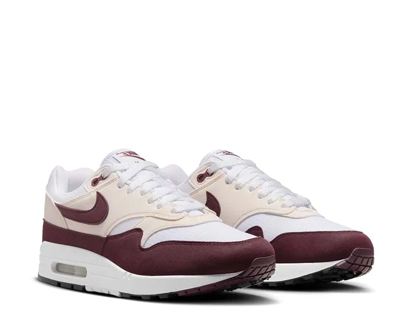 Fashion Ease Soft Pace Nike Air Max 1 W "Night Maroon"