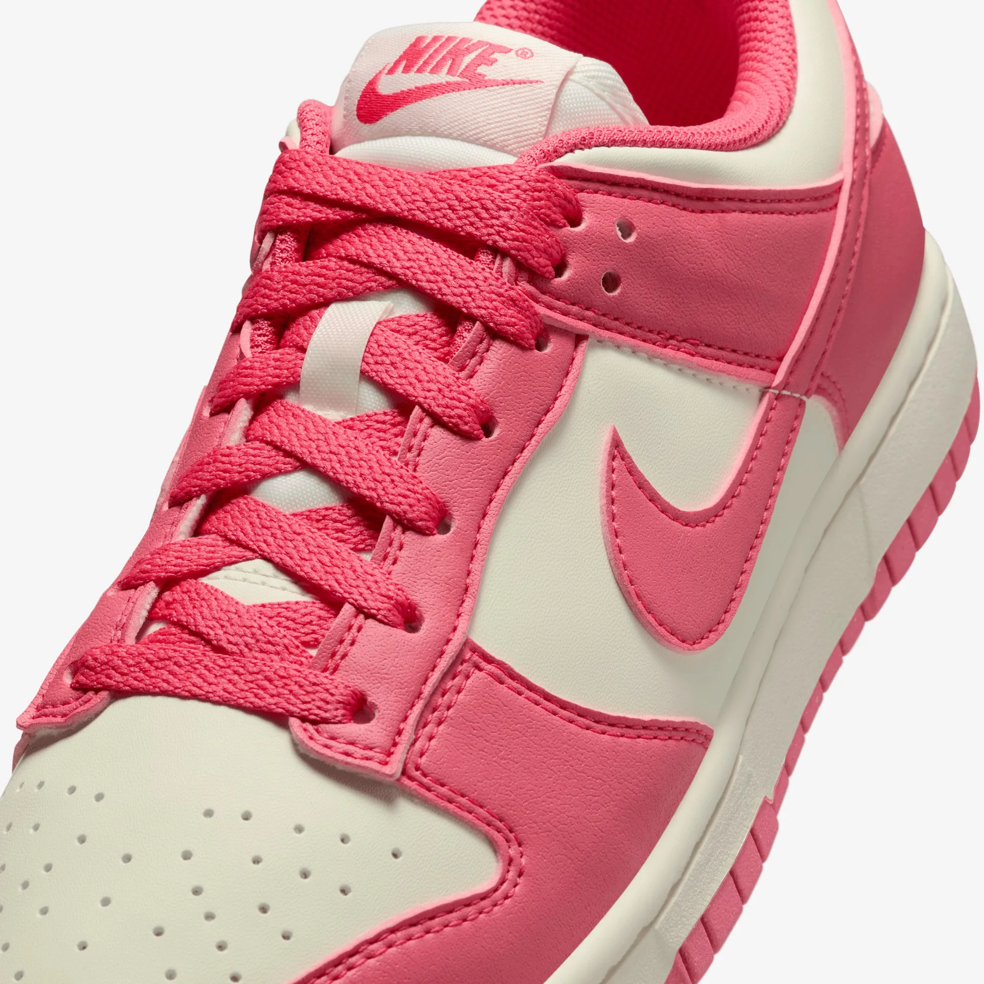 Shock Absorbing NIKE | DUNK LOW { ASTER PINK/ASTER PINK-SAIL
