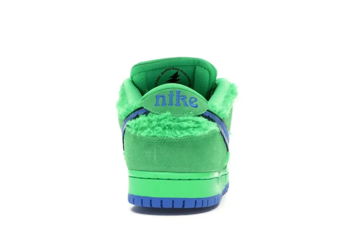 Nike SB Dunk Low Grateful Dead Bears Green Outfit Ready Active Fit