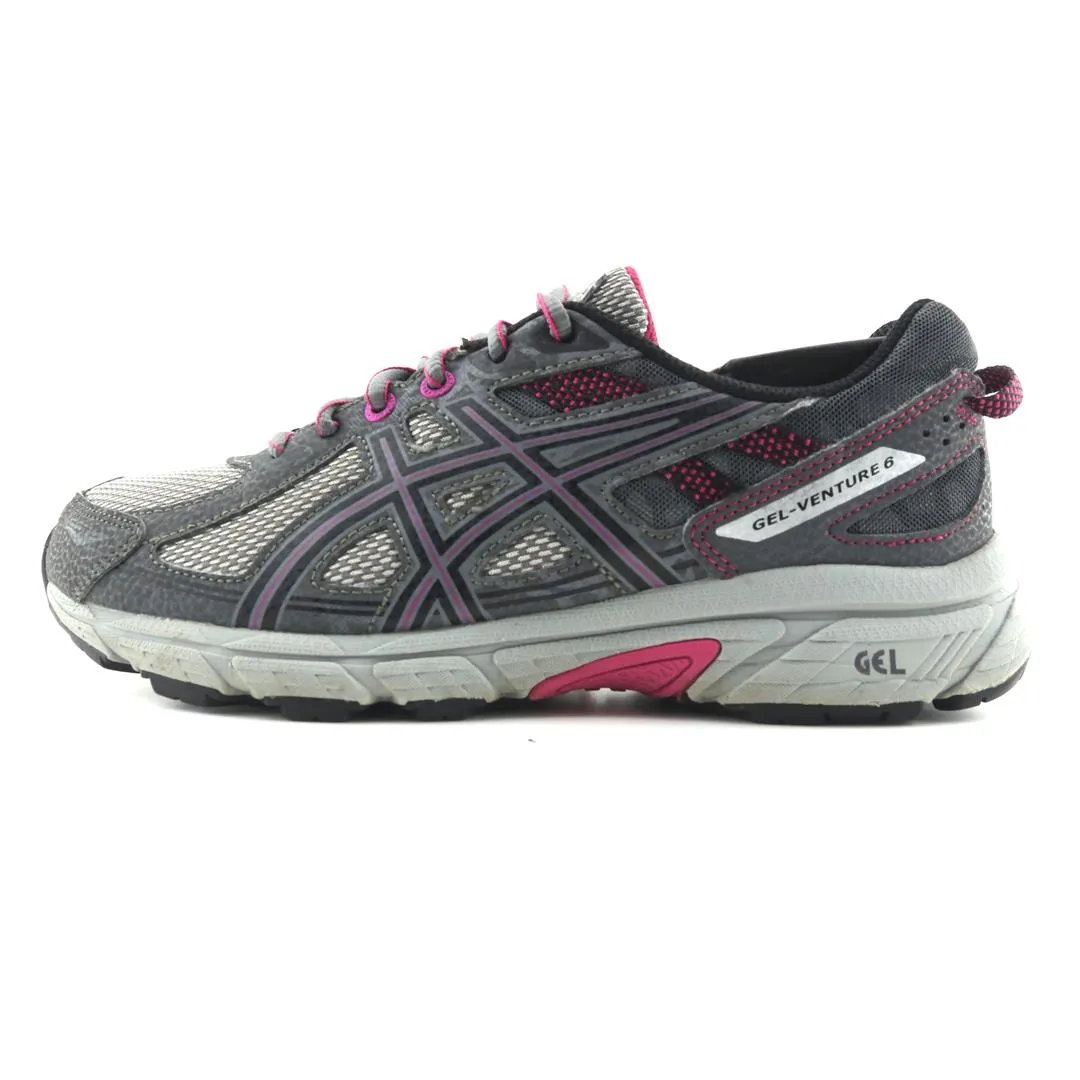 Wardrobe Base ASICS GEL VENTURE 6