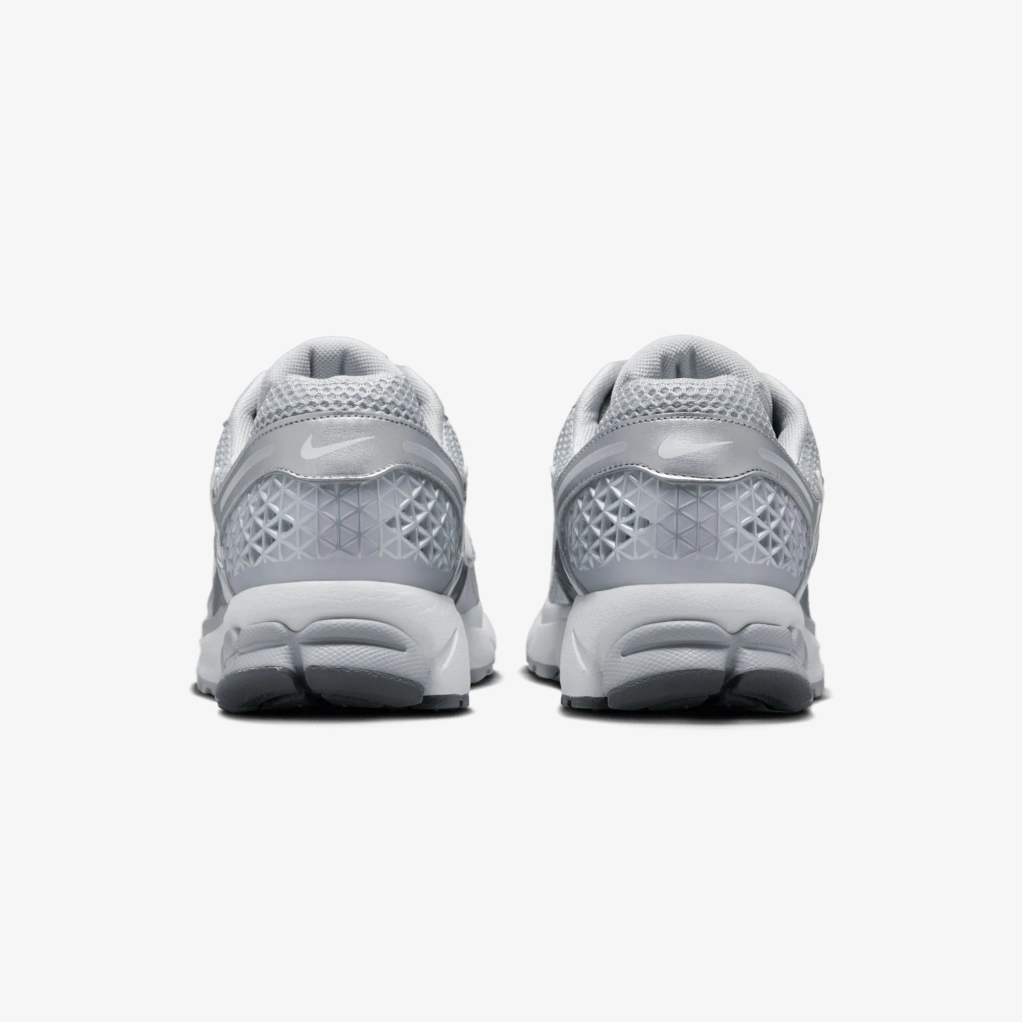 Frost Safe Cosmic Glow NIKE | ZOOM VOMERO 5 { WOLF GREY/WHITE-METALLIC SILVER