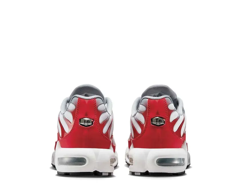 Square Toe Design Nike Air Max Plus "University Red"