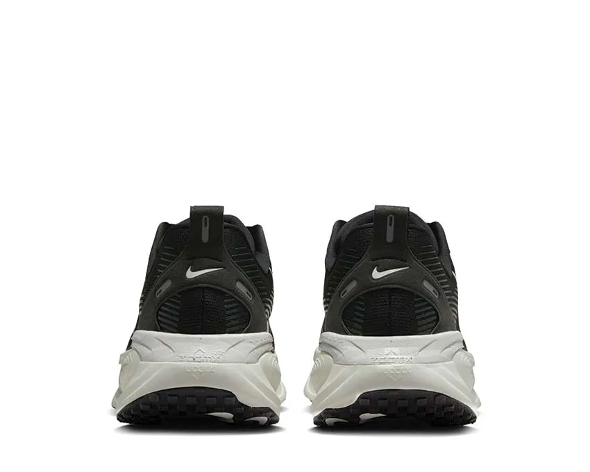 SleekDesign Nike Vomero 18 "Black"