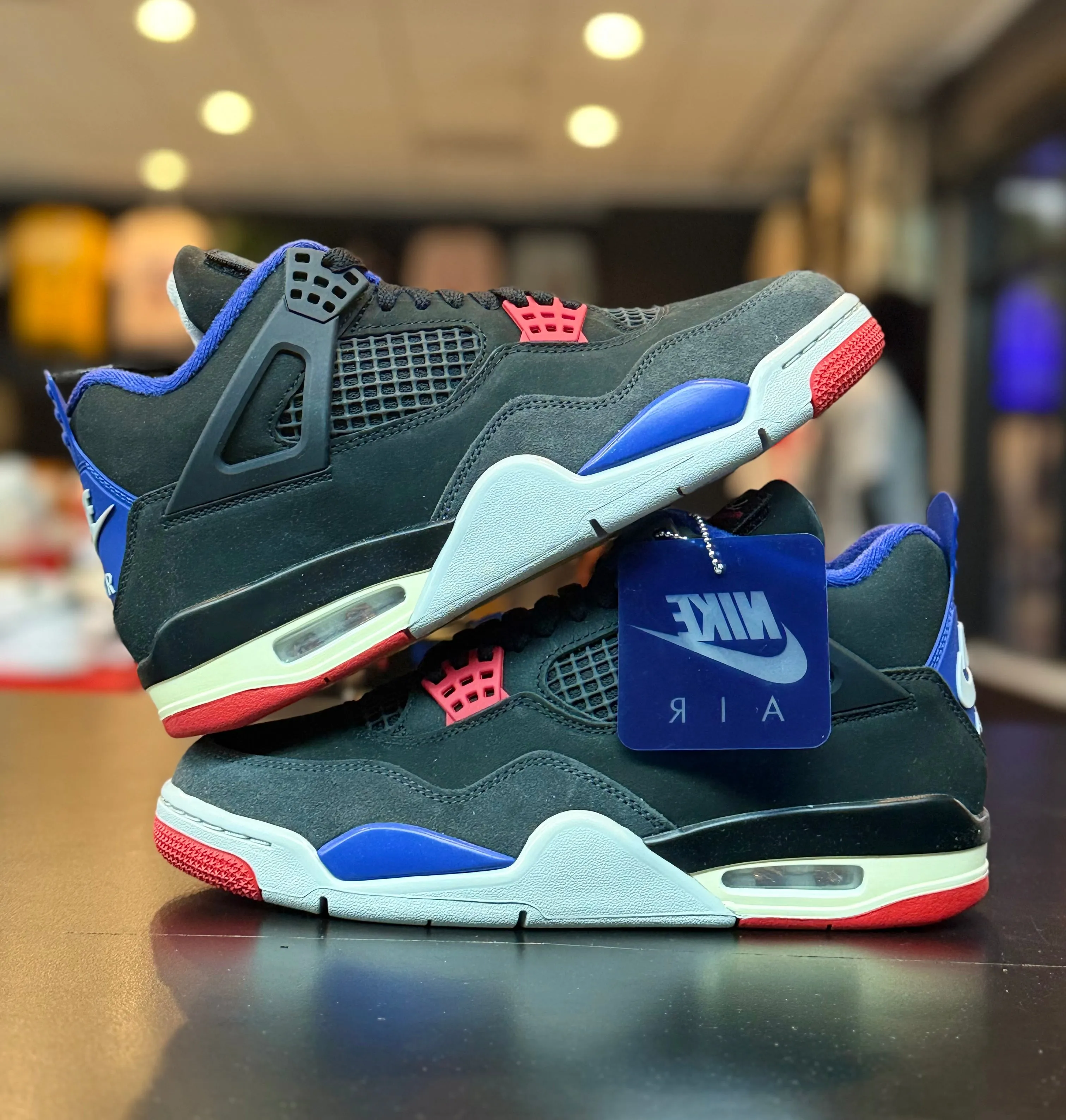 Air Jordan Retro 4 ??Rare Air?? Practical Wear