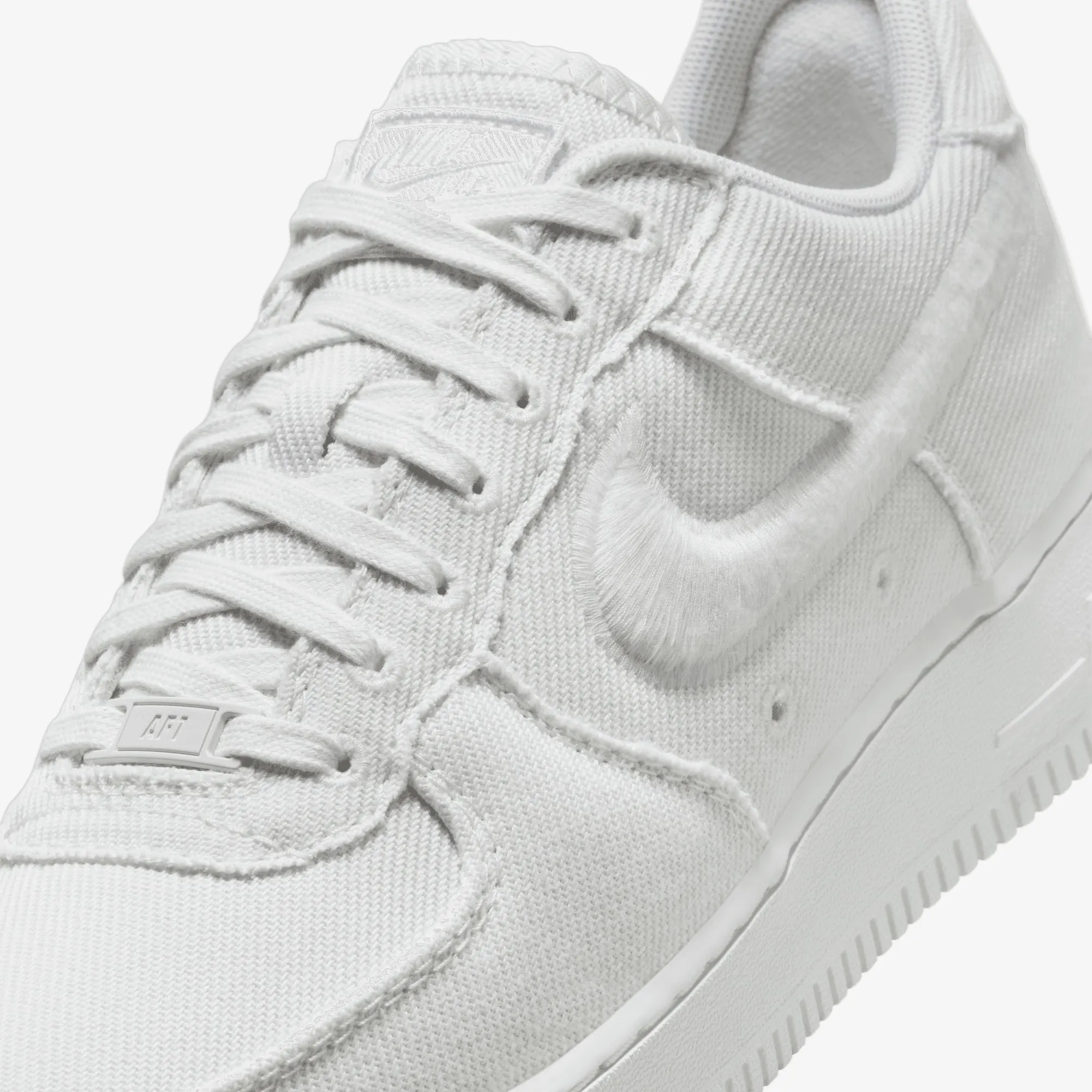 NIKE | AIR FORCE 1 LOW CANVAS { SUMMIT WHITE/SUMMIT WHITE Body Balance Care Ease