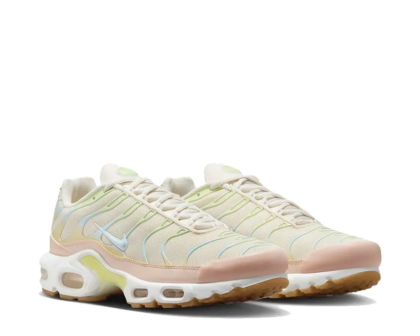 Clear Run Nike Air Max Plus W "Crimson Tint"