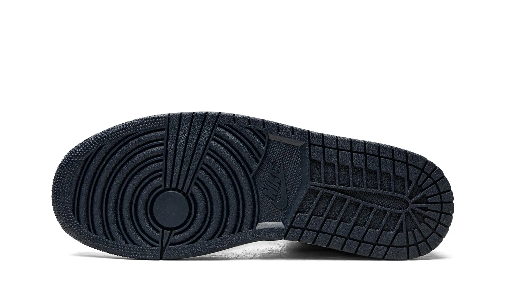 Frost Step Leather Material Air Jordan 1 Mid Armory Navy