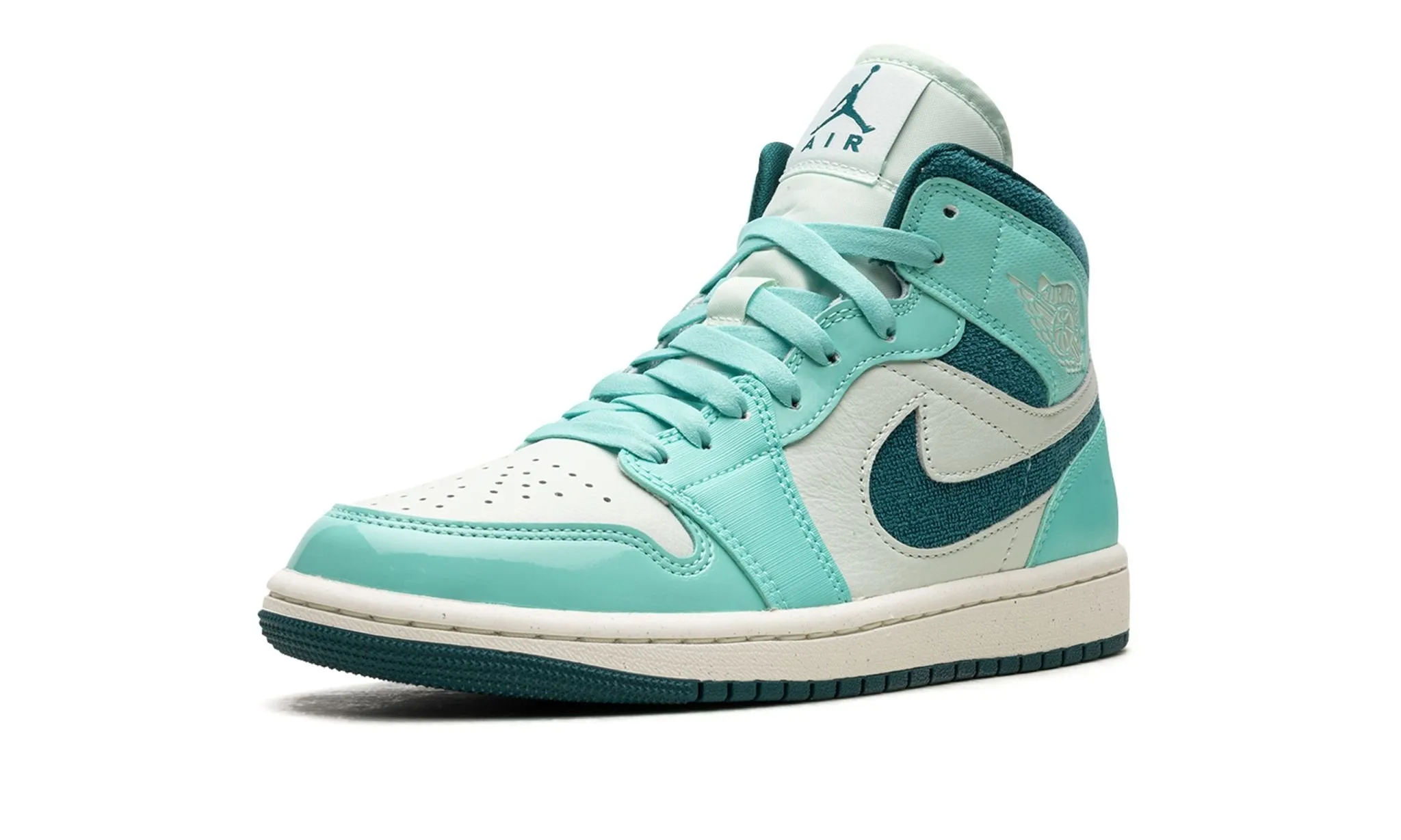 Wmns Air Jordan 1 Mid SE 'Bleached Turquoise / Sky J Teal' Modern Feel