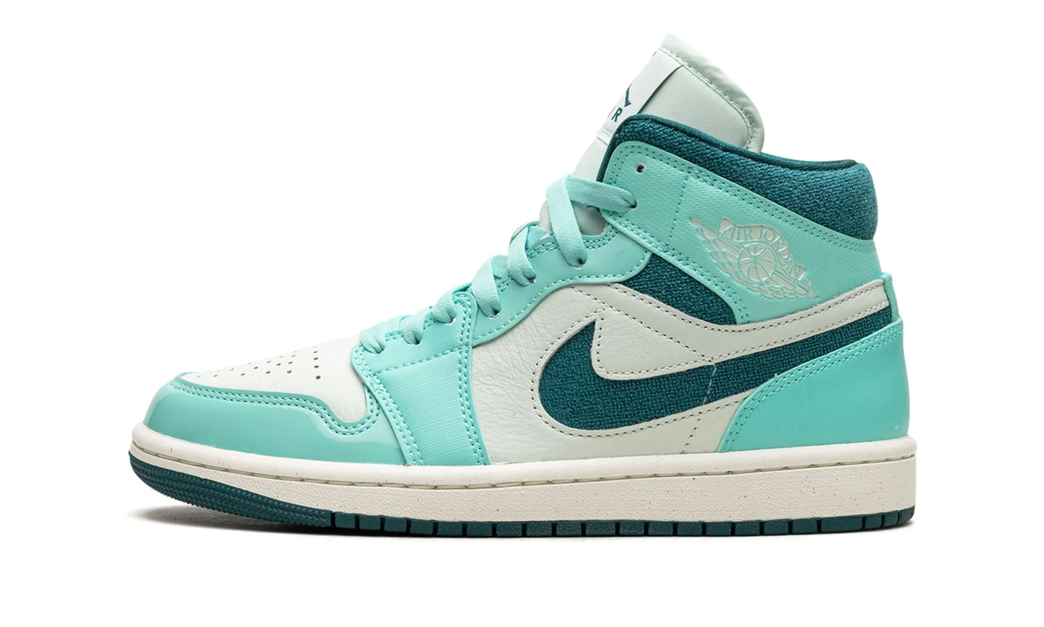 Stylish Edge Breath Panel Wmns Air Jordan 1 Mid SE 'Bleached Turquoise / Sky J Teal'