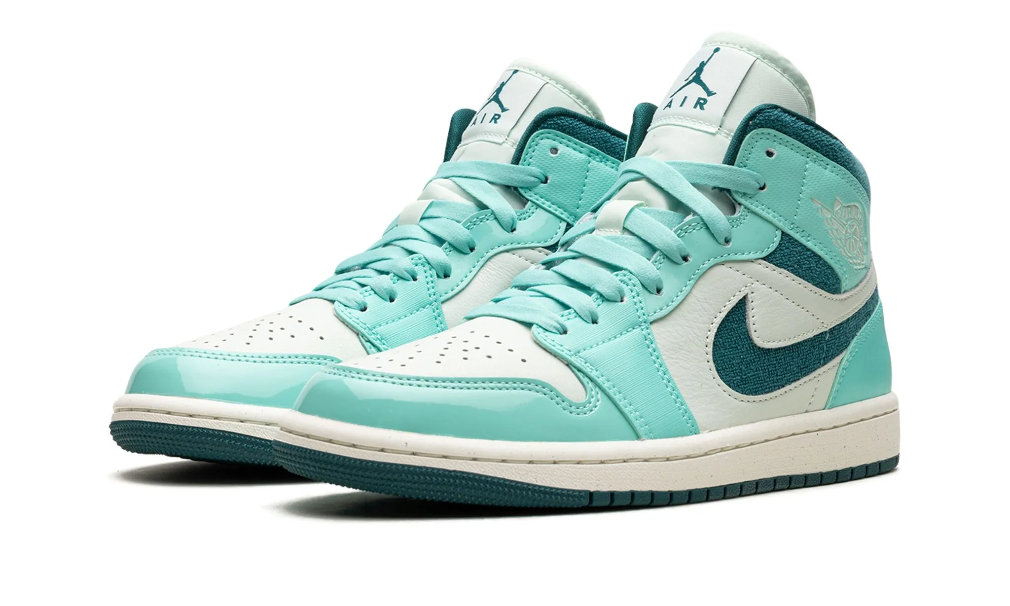 Wmns Air Jordan 1 Mid SE 'Bleached Turquoise / Sky J Teal' Unisex Match Busy Lifestyle