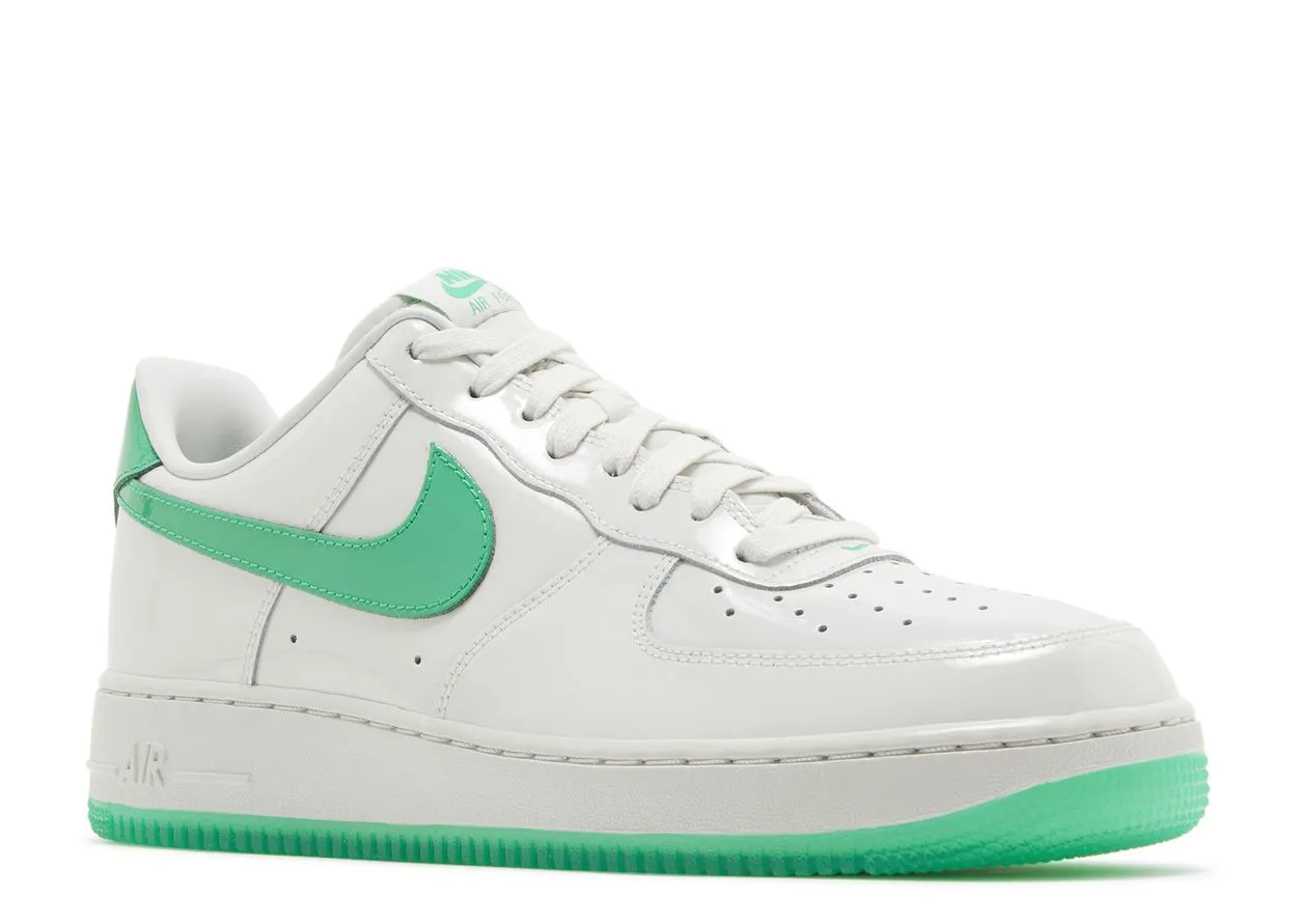 Balance Step Nike Air Force 1 Low '07 Patent Platinum Tint Stadium Green
