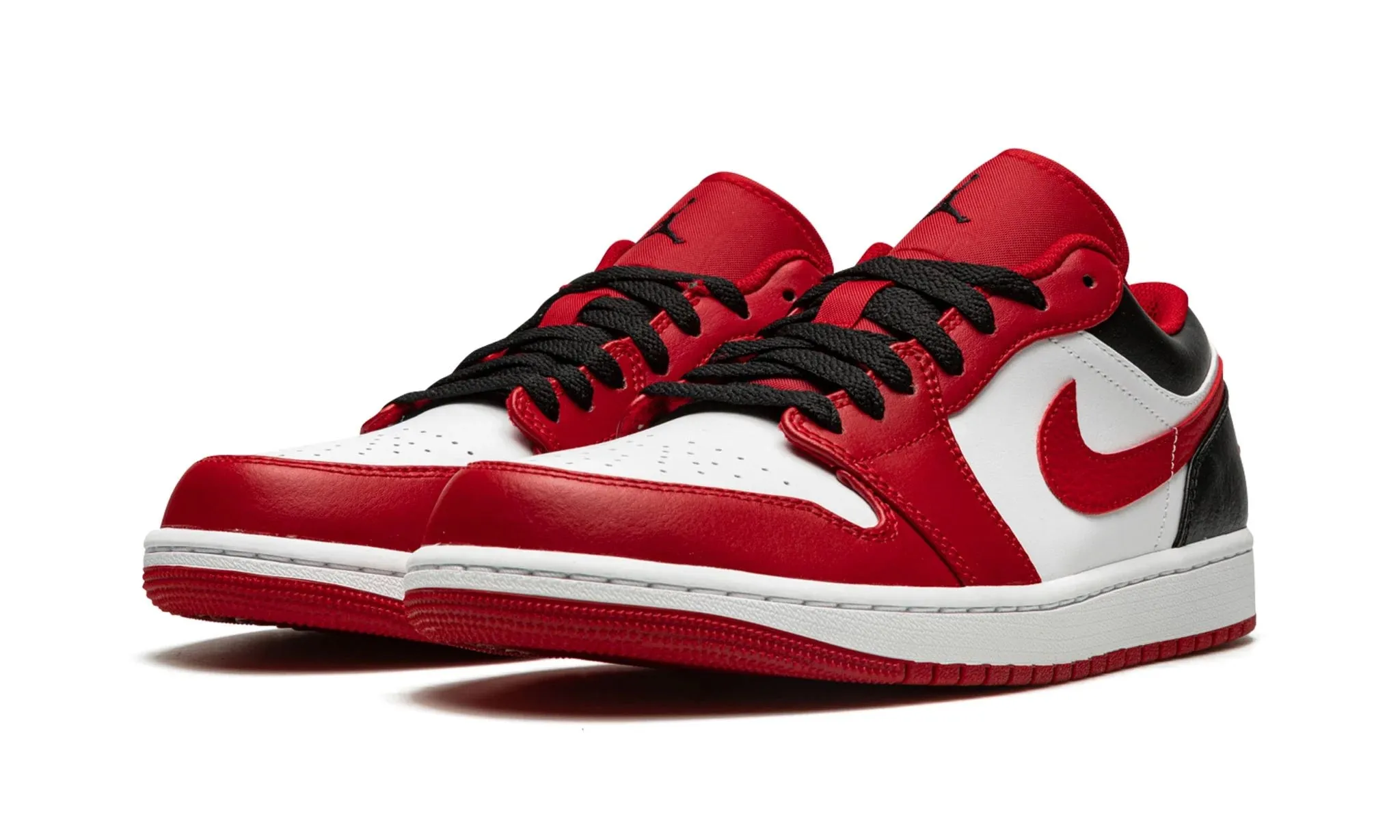 Air Jordan 1 Low Reverse Black Toe Bulls Moist Guard Hiking Mood