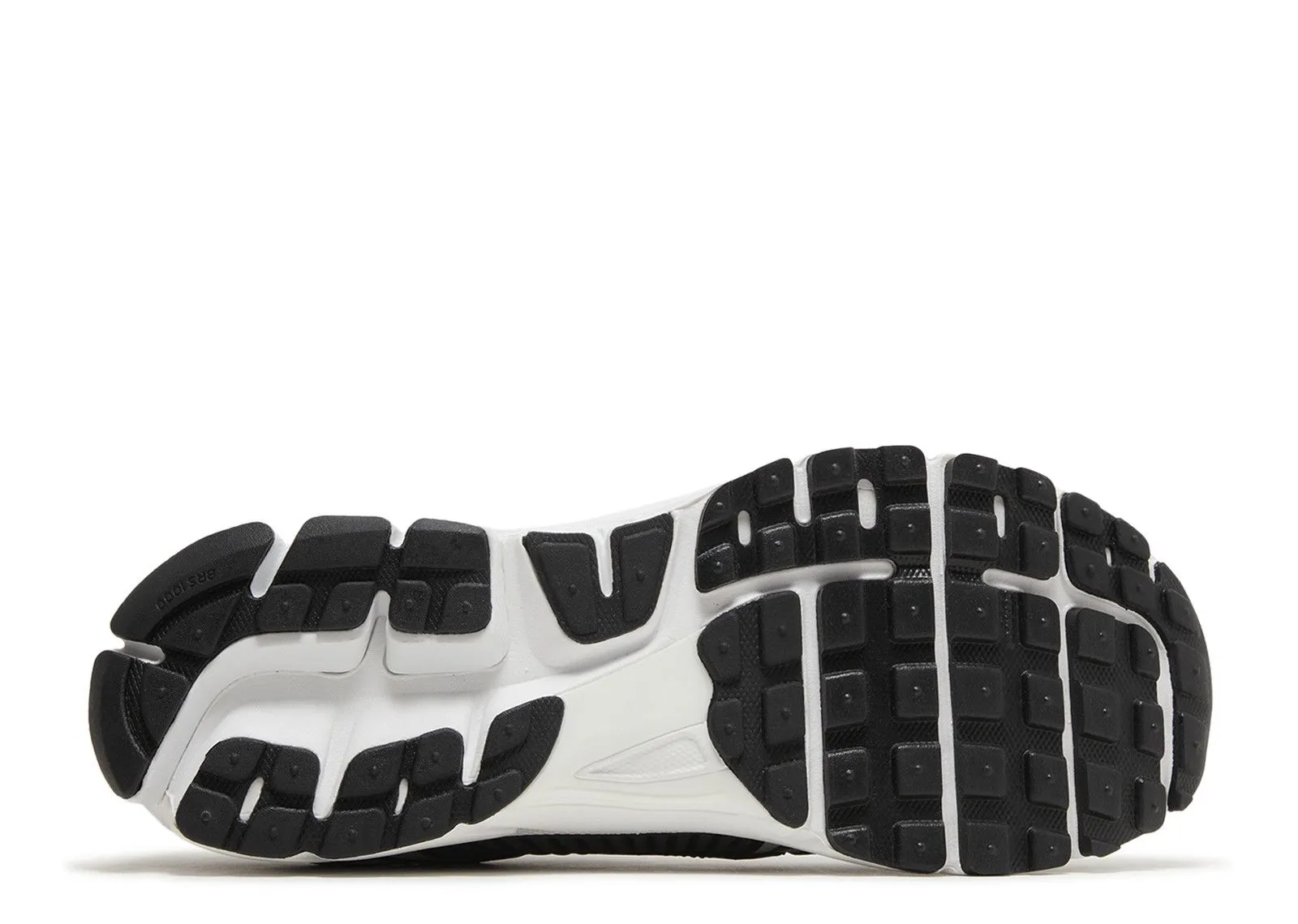 speed drills Male - runner Nike Zoom Vomero 5 Black Picante Red