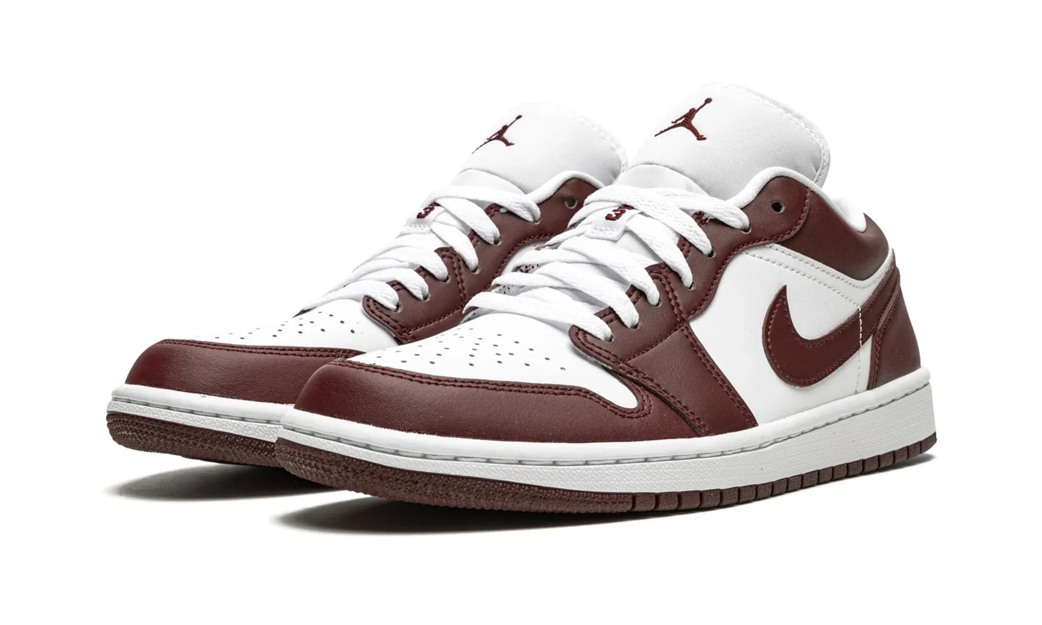 Wmns Air Jordan 1 Low Bronze Eclipse Carry Easy Comfort Stand