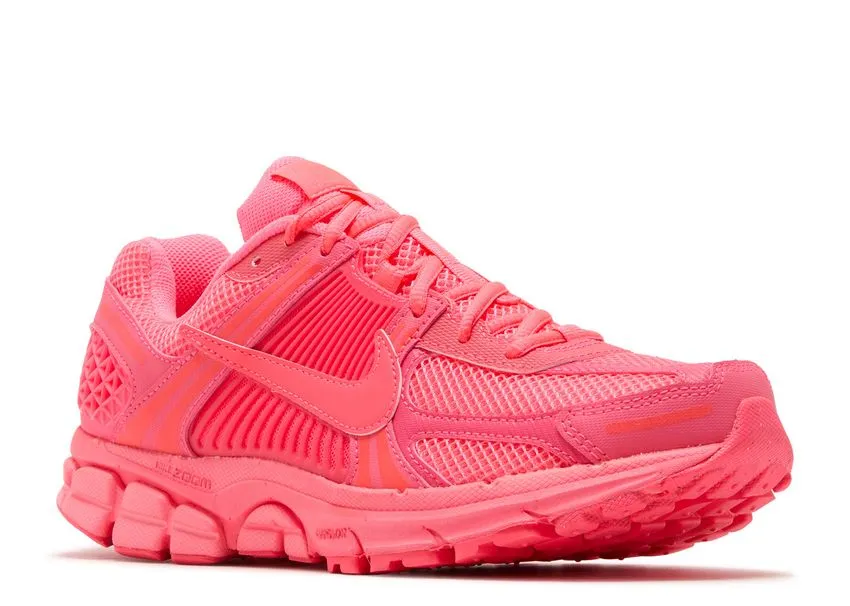 Nike Zoom Vomero 5 Hot Punch Comfort Stride personal achievement running shoe charm