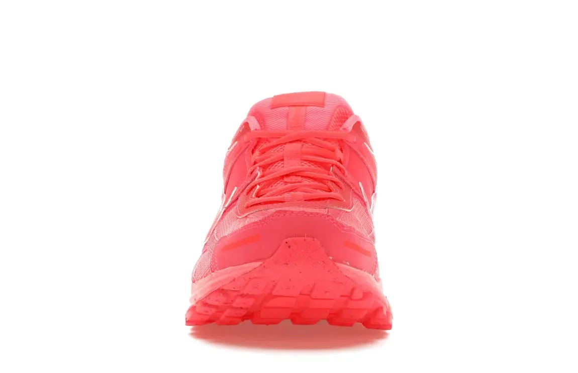 reinforced - seams shoes running shoes for half - marathons Nike Zoom Vomero 5 Hot Punch
