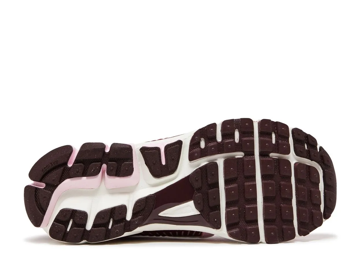 running shoes for beginners Nike Zoom Vomero 5 Pink Foam Team Red