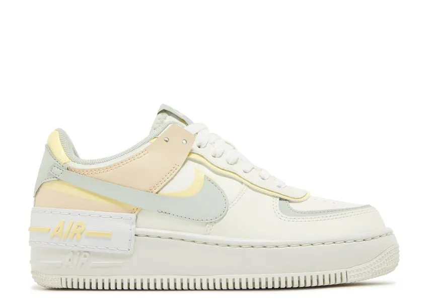 Travel Outfit Nike Air Force 1 Low Shadow Sail Light Silver Citron Tint