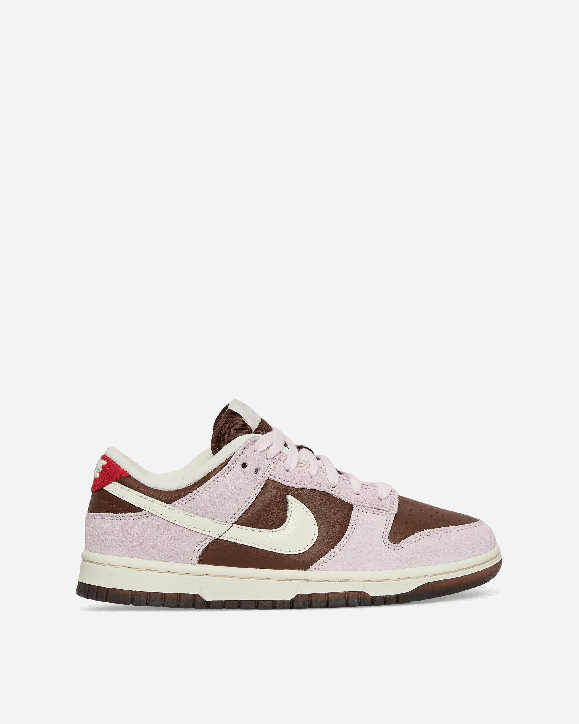 Women's Dunk Low Sneakers Cacao Wow / Pink Foam Toe box